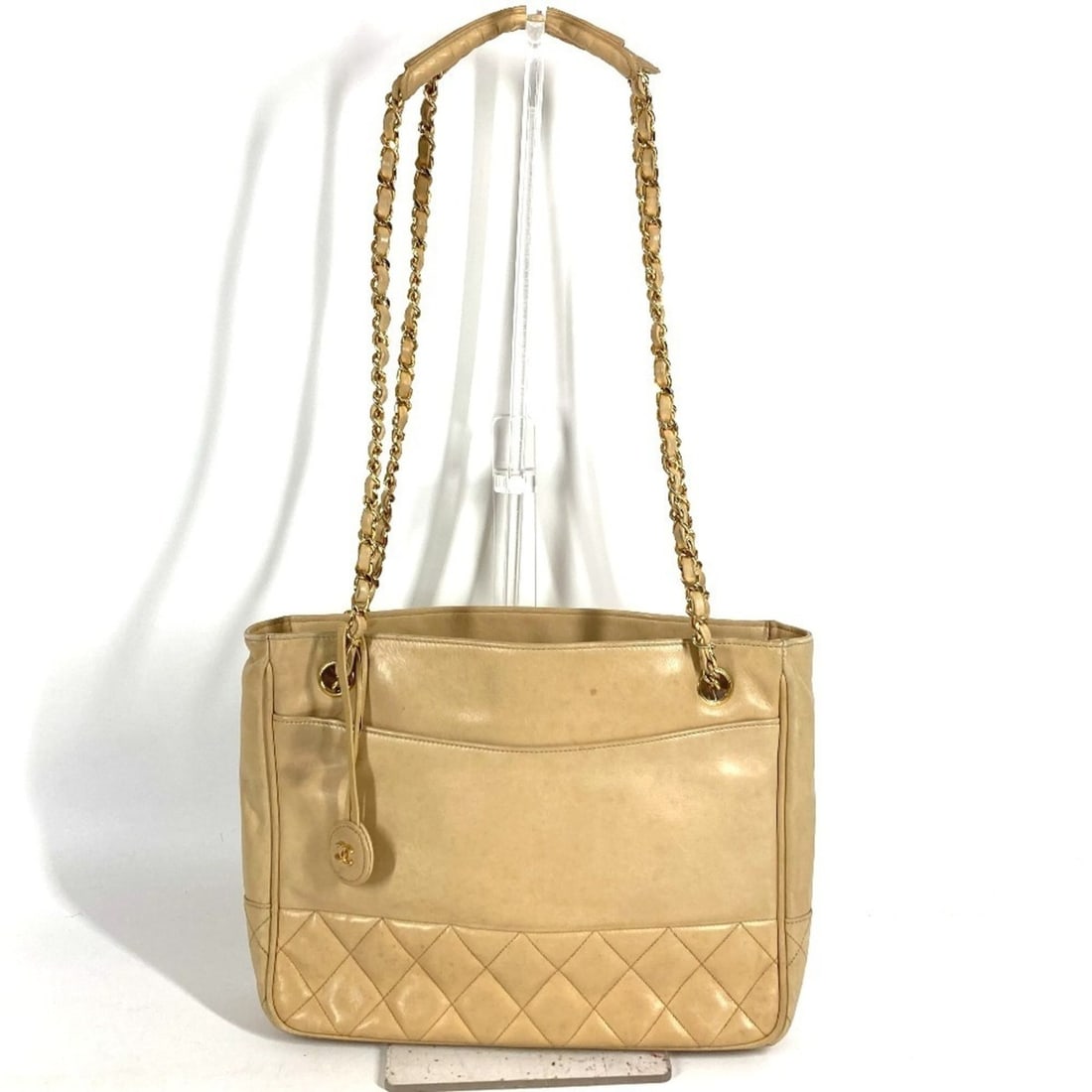 CHANEL Vintage Matelassé Quilted CC Coco Mark Logo Double Chain Bag, Tote Shoulder Leather, Men's &: --- Catalog ---Category: SizeSize (HxWxD): 21.5cm x 27.5cm x 6cm / 8.46'' x 10.82'' x 2.36''Category: DesignType: Shoulder bag, Tote bagColor: BeigeGender: Men,WomenMaterial: Leather Category: General