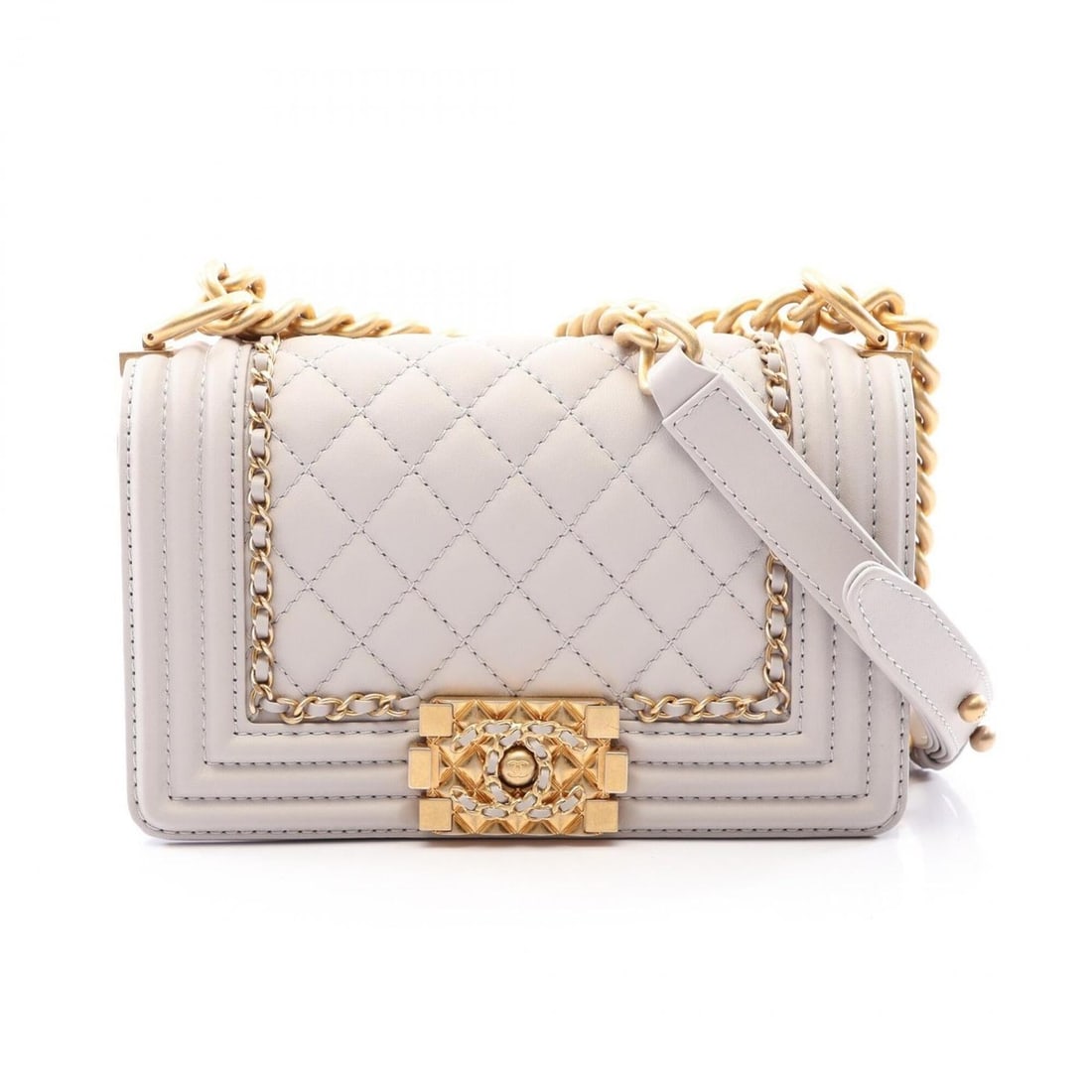 Chanel Boy Small Shoulder Bag Handbag Leather Women's Gray A67085: --- Catalog ---Category: SizeSize (HxWxD): 12cm x 20cm x 6cm / 4.72'' x 7.87'' x 2.36''Category: DesignType: Handbag, Shoulder bagColor: GrayGender: WomenMaterial: Leather Hardware Color: GoldCategory