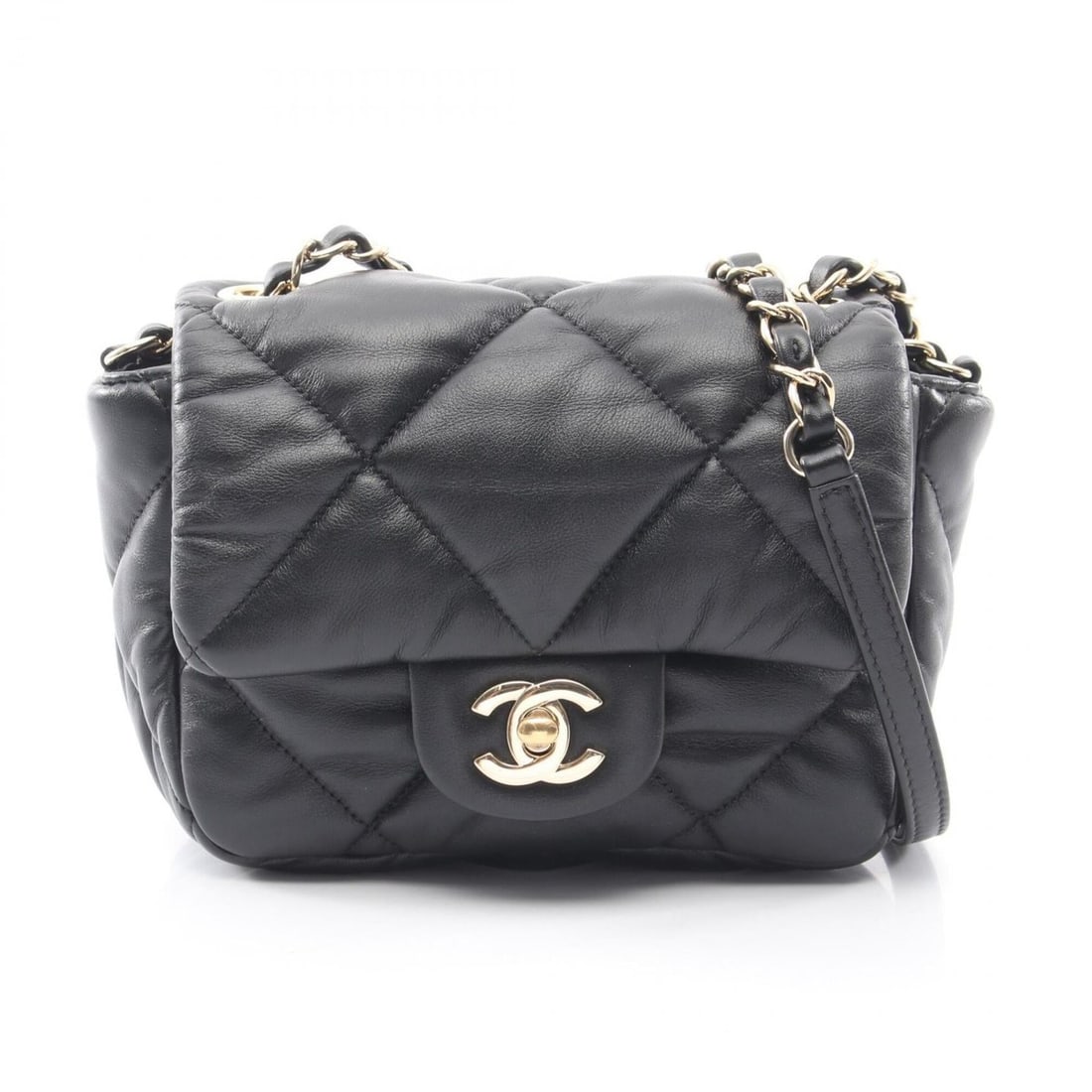 Chanel Matelassé Shoulder Bag/Handbag, Lambskin Leather, Women's, Black: --- Catalog ---Category: SizeSize (HxWxD): 13cm x 16cm x 7cm / 5.11'' x 6.29'' x 2.75''Strap Length: 124cm / 48.81''Category: DesignType: Handbag, Shoulder bagColor: BlackGender: WomenMaterial: Leathe