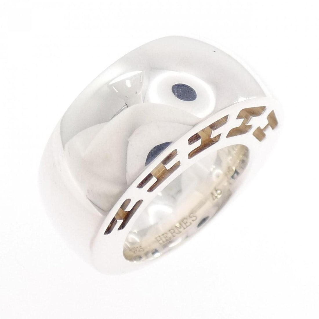 Hermes Hermès Clarté Ring: --- Catalog ---Category: SizeUS Size: 3.5Brand Size: 46Category: DesignType: Band ringGender: WomenMaterial: Silver 925Category: GeneralBrand: Hermes--- Item List ---Section: ConditionRanking: Rank A