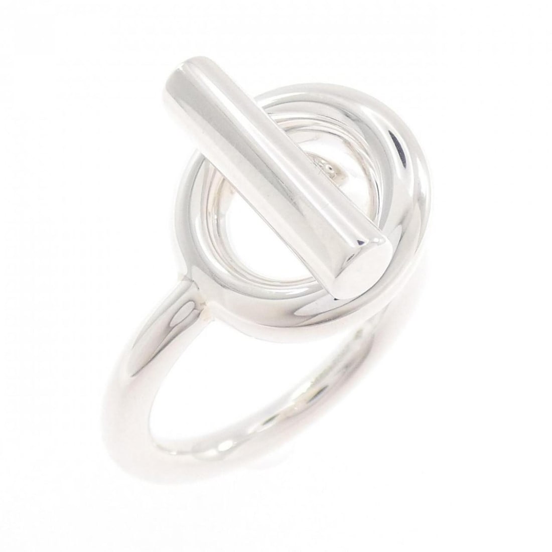 Hermes Hermès Echappé Ring: --- Catalog ---Category: SizeUS Size: 8.5Brand Size: 57Category: DesignType: Band ringGender: WomenMaterial: Silver 925Category: GeneralBrand: Hermes--- Item List ---Section: ConditionRanking: Rank A