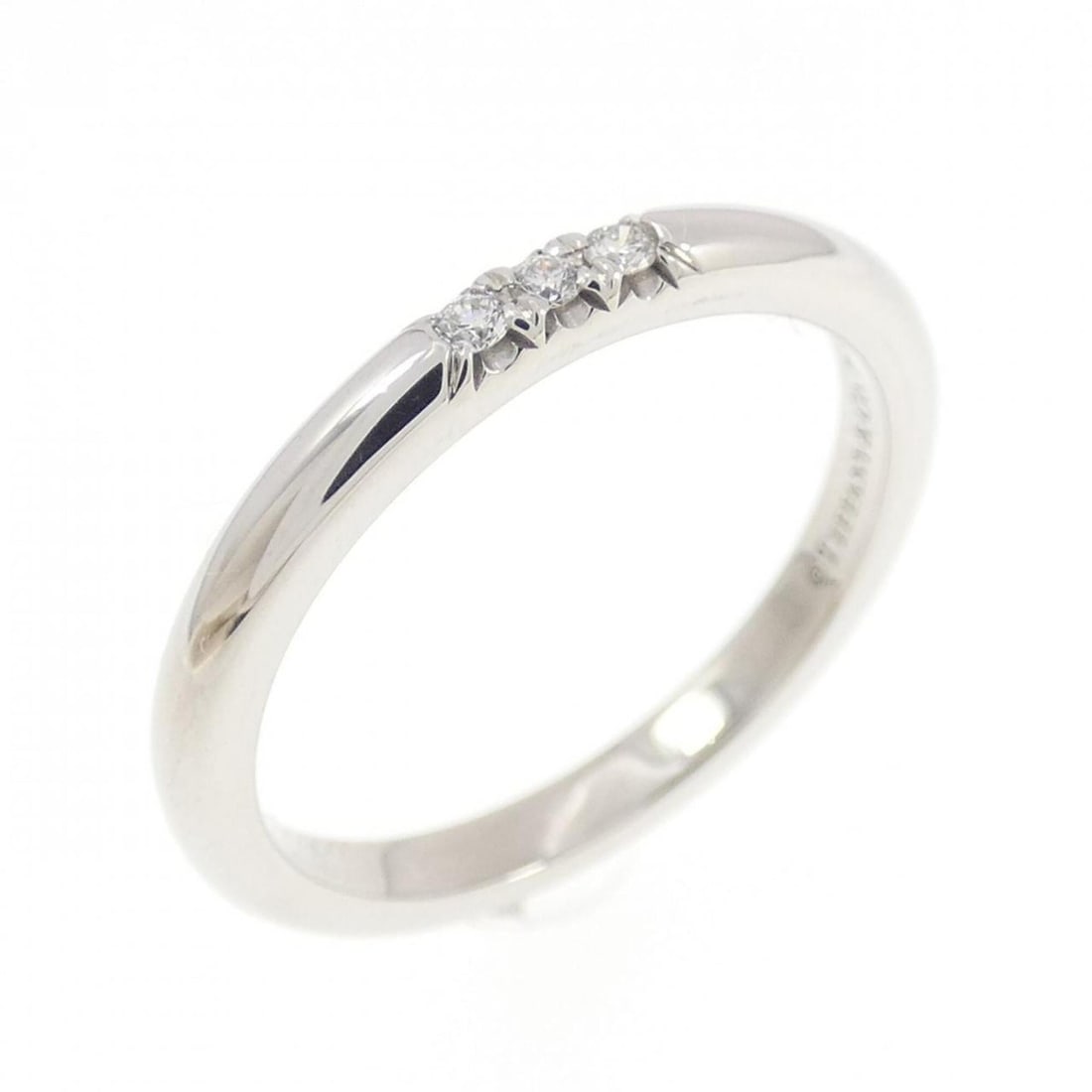 Tiffany Band Ring: --- Catalog ---Category: SizeJP Size: 6.5US Size: 3.5Category: DesignType: Band ringColor: PlatinumStone: DiamondGender: WomenMaterial: Platinum 950Category: GeneralBrand: Tiffany--- Item List