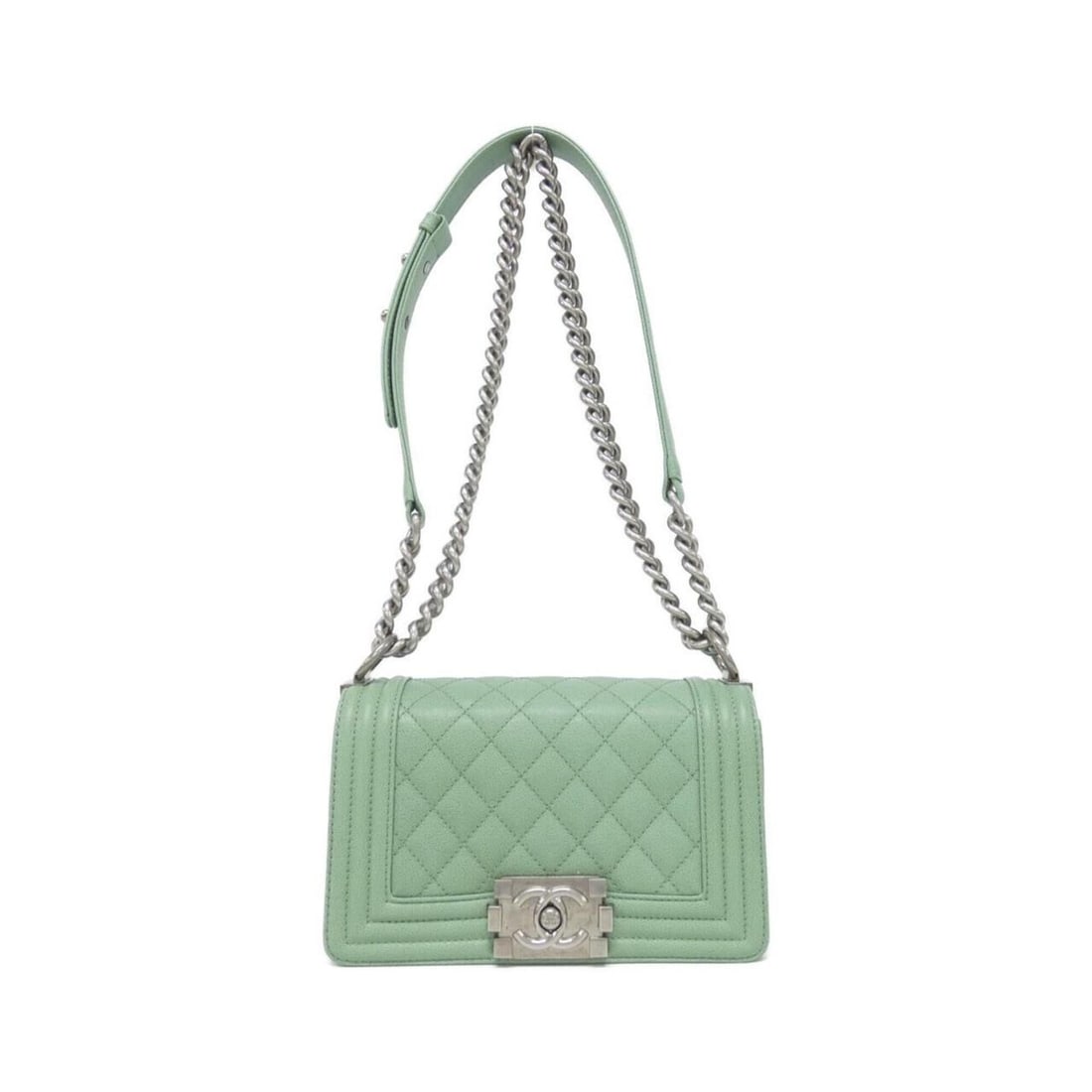 Chanel Boy line 67085 shoulder bag: --- Catalog ---Category: SizeSize (HxWxD): 12cm x 20cm x 6cm / 4.72'' x 7.87'' x 2.36''Category: DesignType: Shoulder bagColor: GreenGender: WomenMaterial: Grained Calfskin Hardware Color: Matte