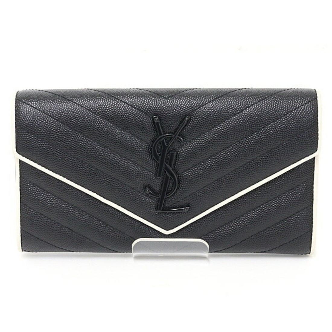 Saint Laurent Cassandra Matelassé Large Flap Wallet, Black x White, Long 372264 YSL: --- Catalog ---Category: SizeSize (HxWxD): 11cm x 19cm x 3cm / 4.33'' x 7.48'' x 1.18''Category: DesignType: Long wallet (bi-fold)Color: Black, WhiteGender: WomenMaterial: Leather Category: GeneralBra