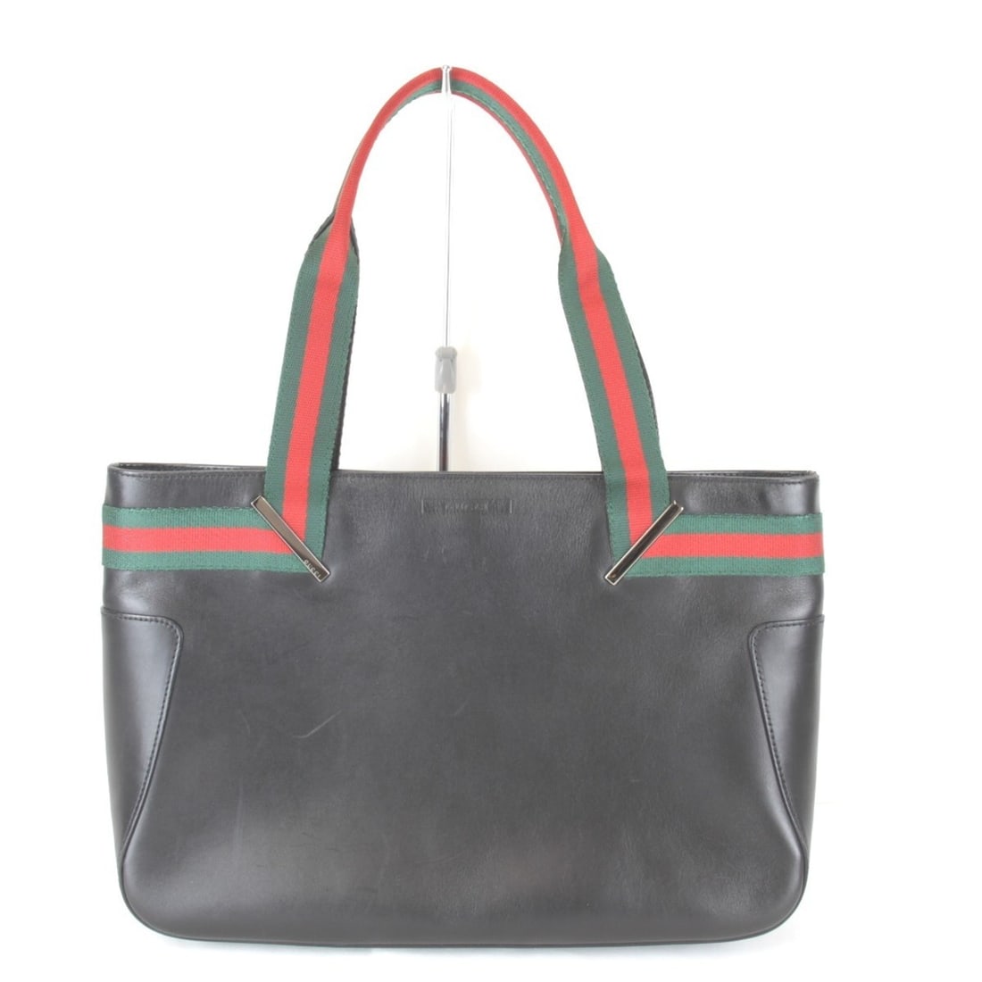 GUCCI Sherry Line 73983 002058 Tote Bag Leather Black Women's: --- Catalog ---Category: SizeWeight: 460g / 1.01lb.Size (HxWxD): 23cm x 35cm x 7cm / 9.05'' x 13.77'' x 2.75''Handle Length: 54cm / 21.25''Category: DesignType: Tote bagColor: BlackGender: WomenClosur