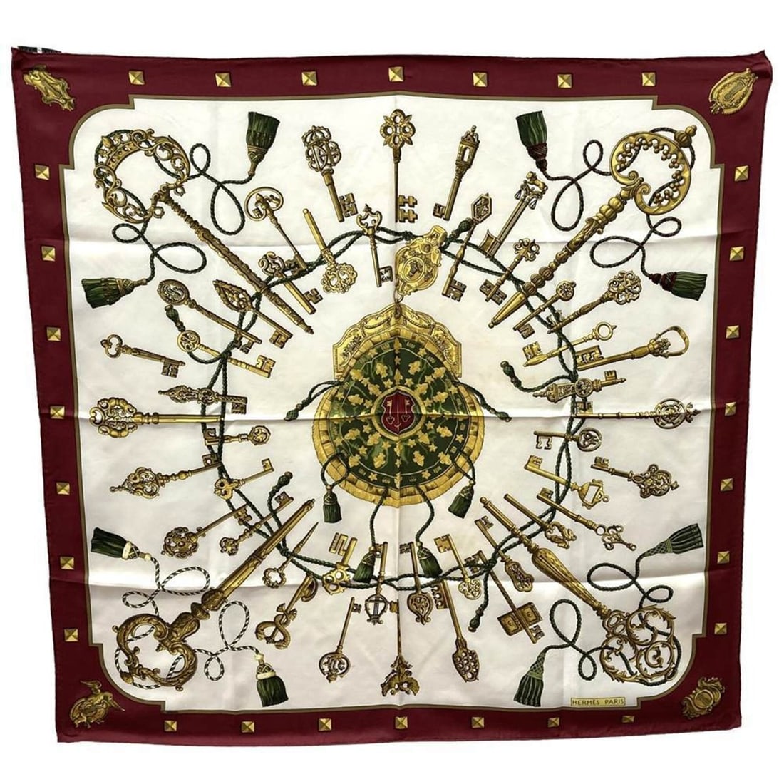 HERMES Carre 90 Scarf/Muffler, LES CLES Key Design, Red and White, Silk, Women's: --- Catalog ---Category: SizeWeight: 62g / 2.18oz.Size (LxW): 86cm x 88cm / 33.85'' x 34.64''Category: DesignType: ScarfColor: Red colorGender: WomenMaterial: Silk Category: GeneralBrand: Hermes--- It
