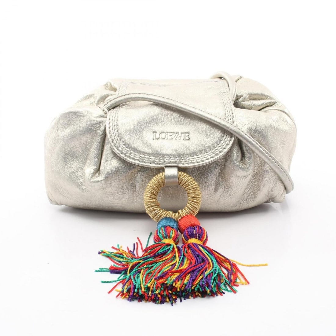 Loewe fringe shoulder bag/handbag, leather, women's, gold tone.: --- Catalog ---Category: SizeSize (HxWxD): 10cm x 18cm x 8cm / 3.93'' x 7.08'' x 3.14''Category: DesignType: Handbag, Shoulder bagColor: GoldGender: WomenMaterial: Leather Category: GeneralBrand: Loew