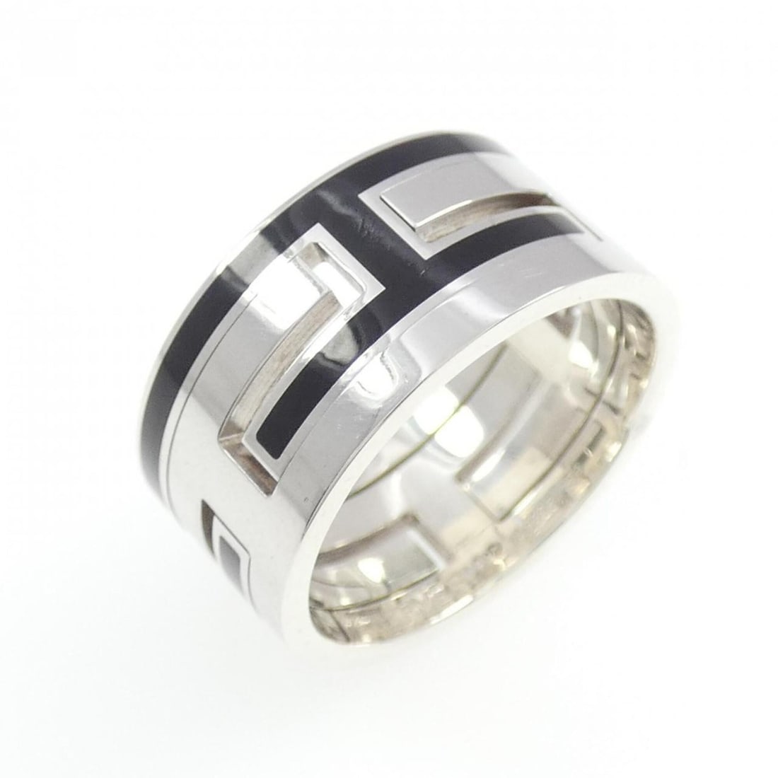 Hermes Move H Ring: --- Catalog ---Category: SizeJP Size: 14.5US Size: 7Category: DesignType: Band ringColor: SilverGender: WomenMaterial: Silver 925Category: GeneralBrand: Hermes--- Item List ---Section: ConditionRankin