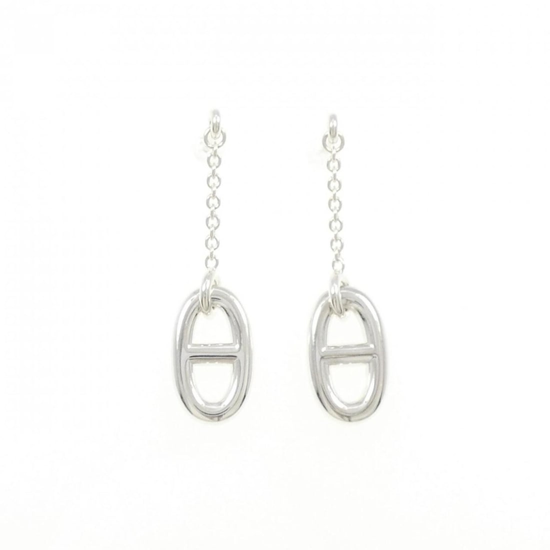 Hermes Farandole Earrings: --- Catalog ---Category: SizeSize (HxWxD): 38.00mm x 10.10mm / 1.50'' x 0.40''Category: DesignType: Drop earringsColor: SilverGender: WomenMaterial: Silver 925Category: GeneralMPN: H108618BBrand: