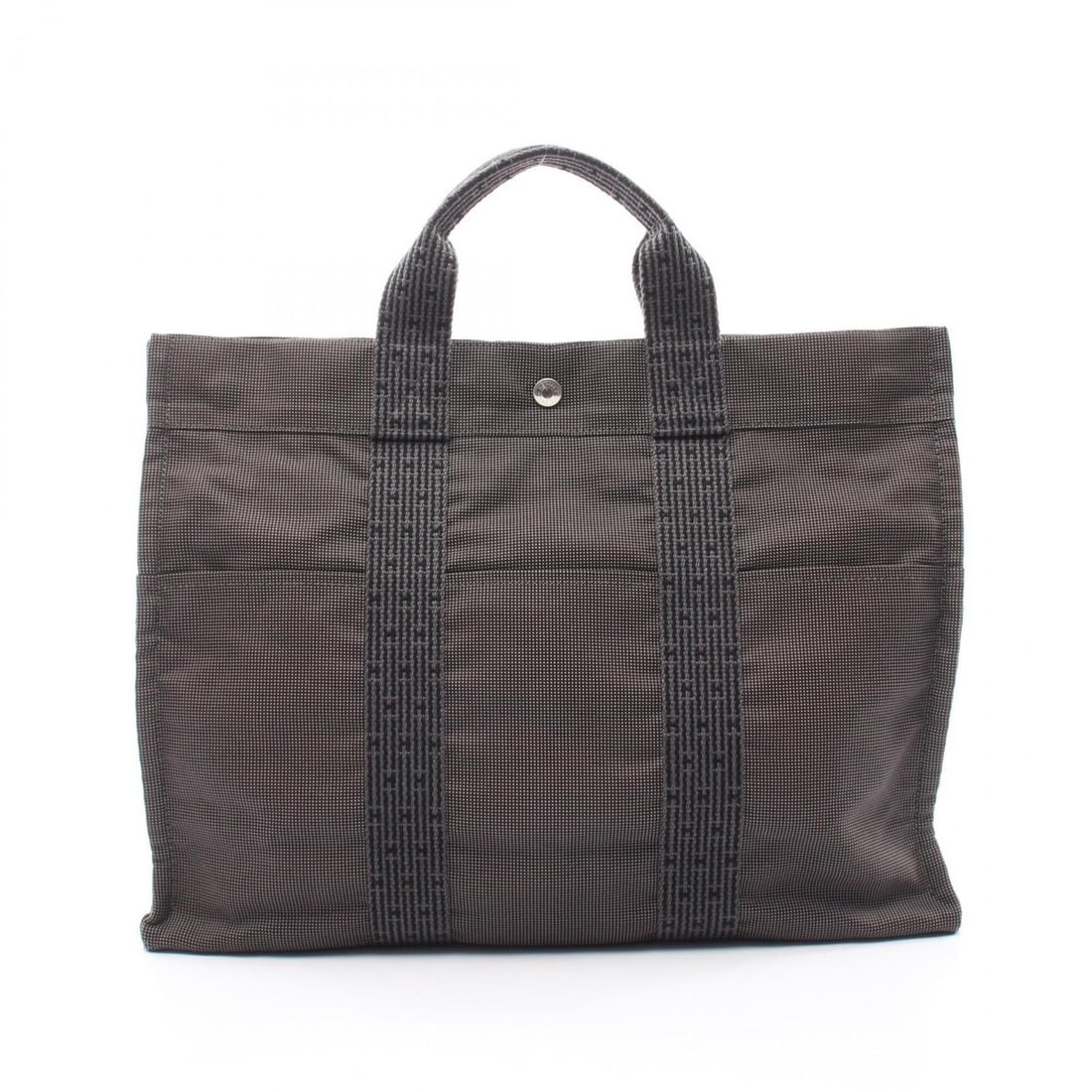 Hermes HERMES Herline MM Tote Bag Handbag Nylon Canvas Men's Women's Gray 100951M: --- Catalog ---Category: SizeSize (HxWxD): 32cm x 42cm x 11cm / 12.59'' x 16.53'' x 4.33''Category: DesignType: Handbag, Tote bagColor: GrayGender: Men,WomenMaterial: Nylon canvas Category: GeneralMPN