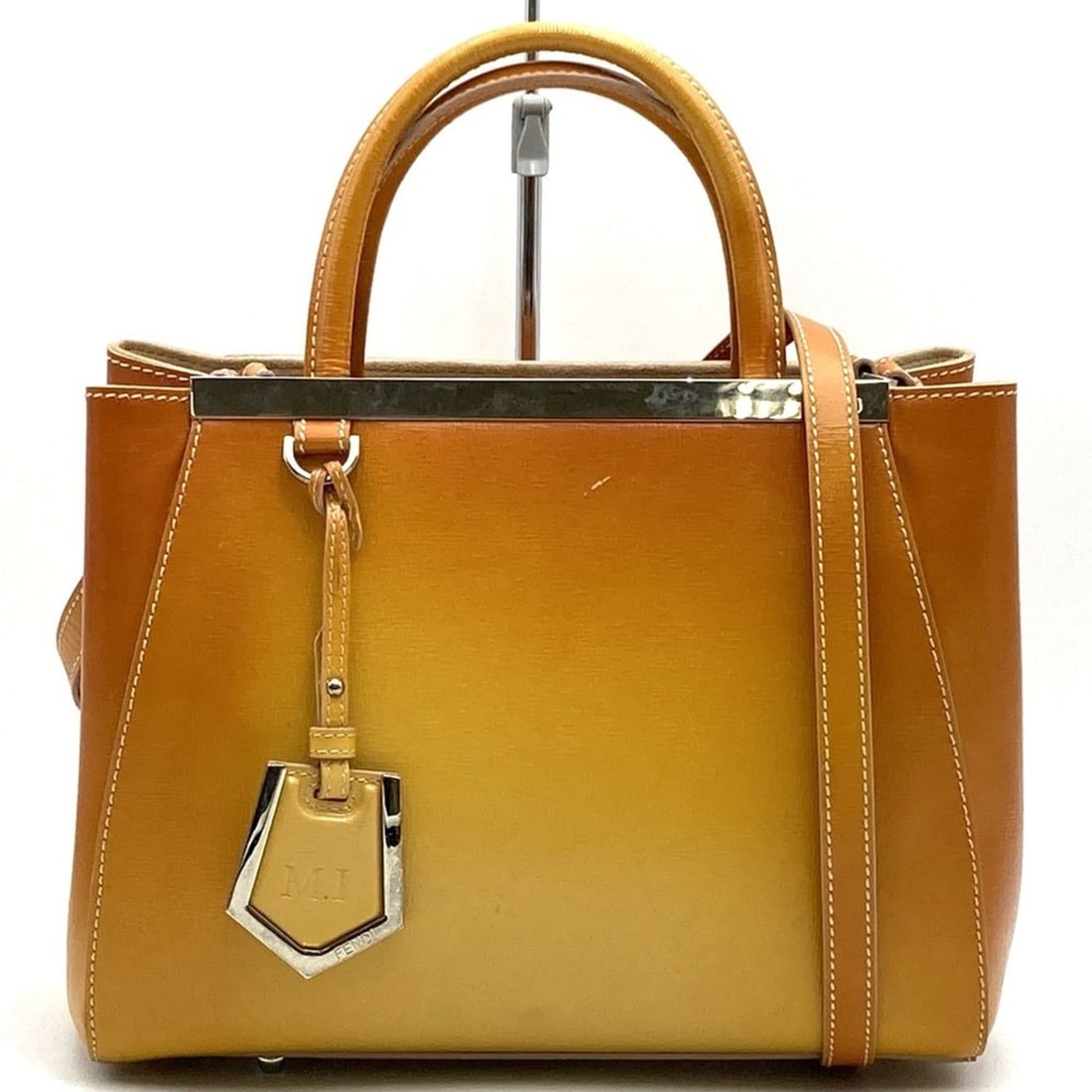 FENDI 8BH253 M5Q Petite 2Jours Handbag/Shoulder Bag 2-way Leather Yellow Women's: --- Catalog ---Category: SizeSize (HxWxD): 19cm x 25cm x 12cm / 7.48'' x 9.84'' x 4.72''Category: DesignType: Handbag, Shoulder bagColor: YellowGender: WomenMaterial: PVC , Leather Category: GeneralMP