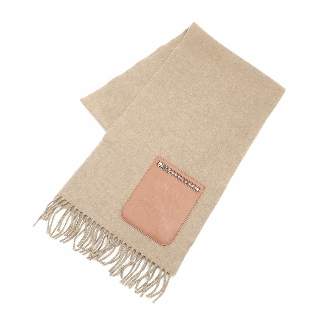 Loewe Women's Scarf, Wool and other materials, Brown, FSA5SS1W01 (Scarf/Muffler): --- Catalog ---Category: SizeSize (LxW): 1.8m x 28cm / 70.86'' x 11.02''Category: DesignType: ScarfColor: BrownGender: WomenMaterial: Wool , Cashmere Category: GeneralMPN: FSA5SS1W01Brand: LoeweCountr