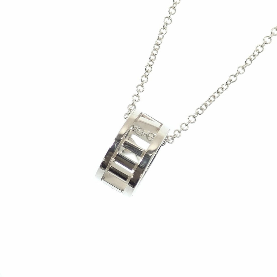 Tiffany & Co. Atlas Necklace for Women, SV925, 2.3g, Silver AG925: --- Catalog ---Category: SizePendant Size: 10mm x 10mm / 0.39'' x 0.39''Neck Circumference: 41 cm / 16.14''Category: DesignGender: WomenMaterial: Silver 925Necklace Type: NecklaceCategory: GeneralLine