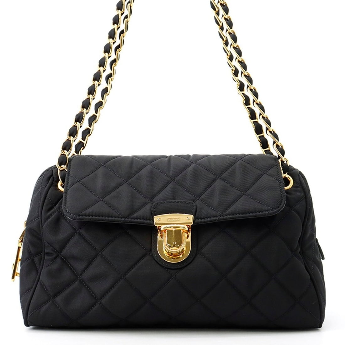 Prada chain shoulder bag, quilted nylon, BR4965, PRADA handbag, black,: --- Catalog ---Category: SizeWeight: 690g / 1.52lb.Size (HxWxD): 17cm x 26cm x 11cm / 6.69'' x 10.23'' x 4.33''Strap Length: 79cm - 137cm / 31.1'' - 53.93''Category: DesignType: Shoulder bagColor: Bla