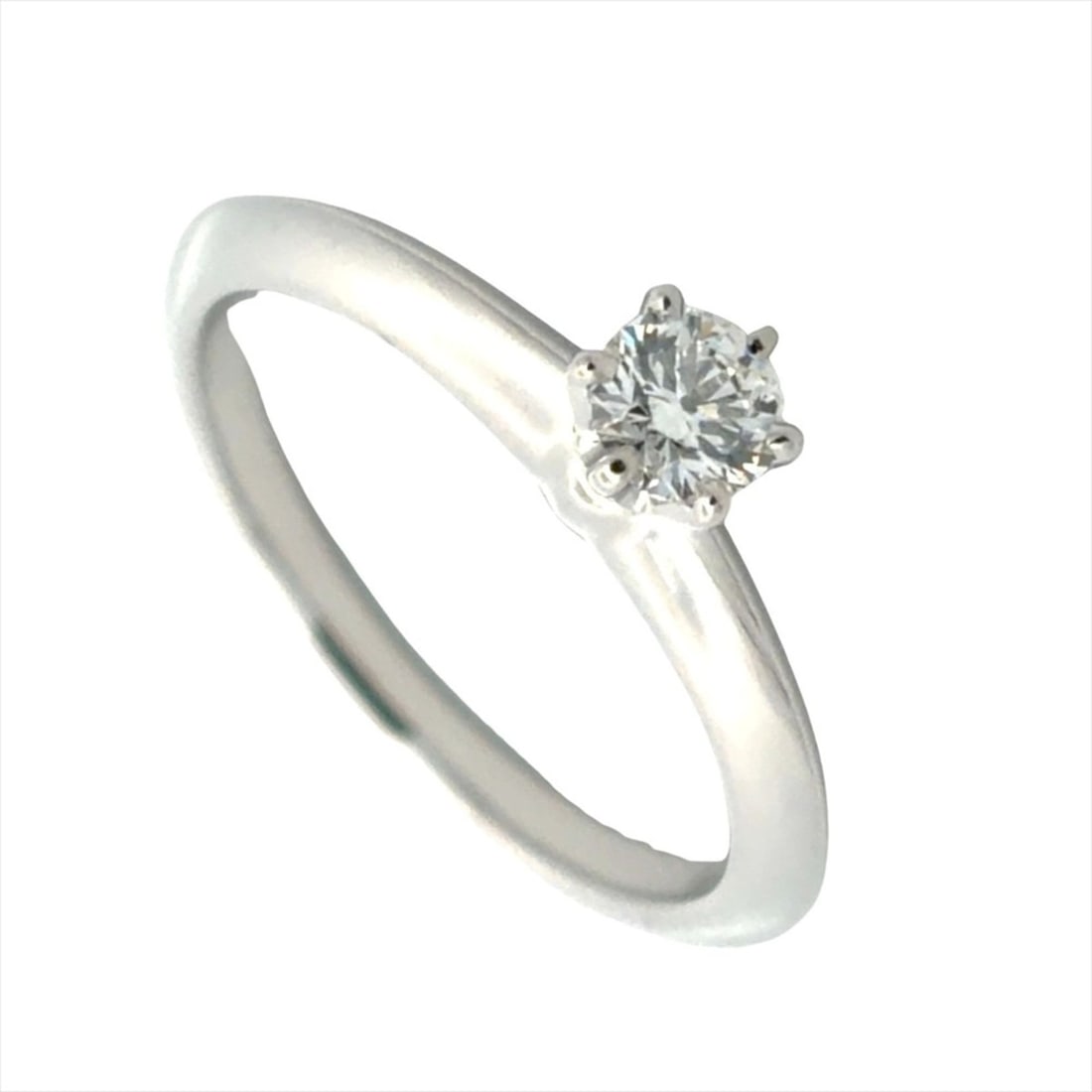 Tiffany & Co. Solitaire Ring, Diamond 0.21ct, Approx. 3.5g, Platinum 950, Women's Ring: --- Catalog ---Category: SizeJP Size: 7.5US Size: 4Category: DesignType: Band ringColor: PlatinumStone: DiamondGender: WomenMaterial: Platinum 950Weight (ct.): 0.21Category: GeneralBrand: Tiffany--- I