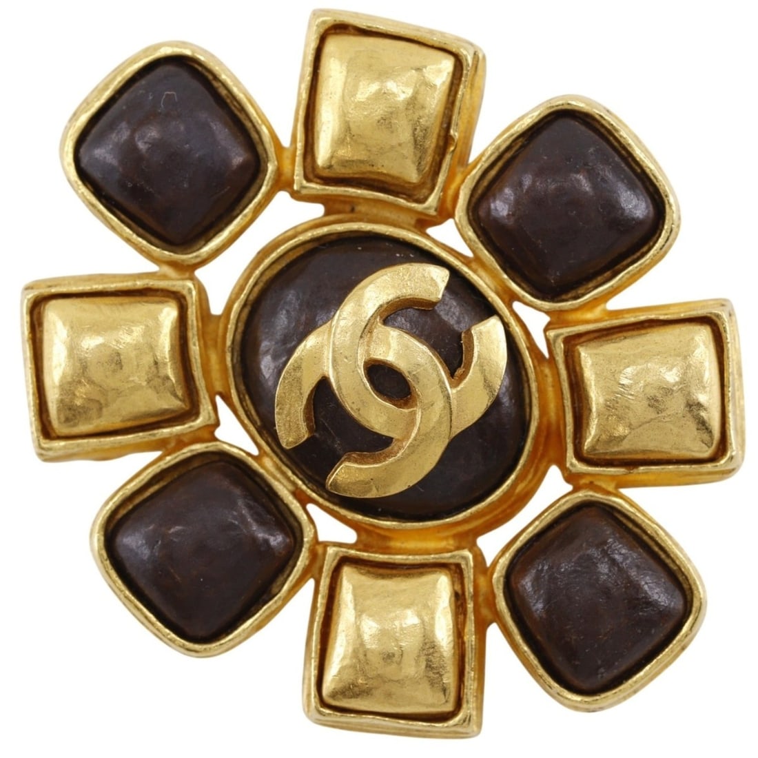 Chanel Coco Mark Brooch, Gold Plated, 1997, 97A, Approx. 38g, Women's.: --- Catalog ---Category: SizeWeight: 38g / 1.34oz.Size (HxWxD): 4.8cm x 4.1cm / 1.88'' x 1.61''Category: DesignType: BroochColor: GoldGender: WomenCategory: GeneralLine: CocoBrand: Chanel--- Item List
