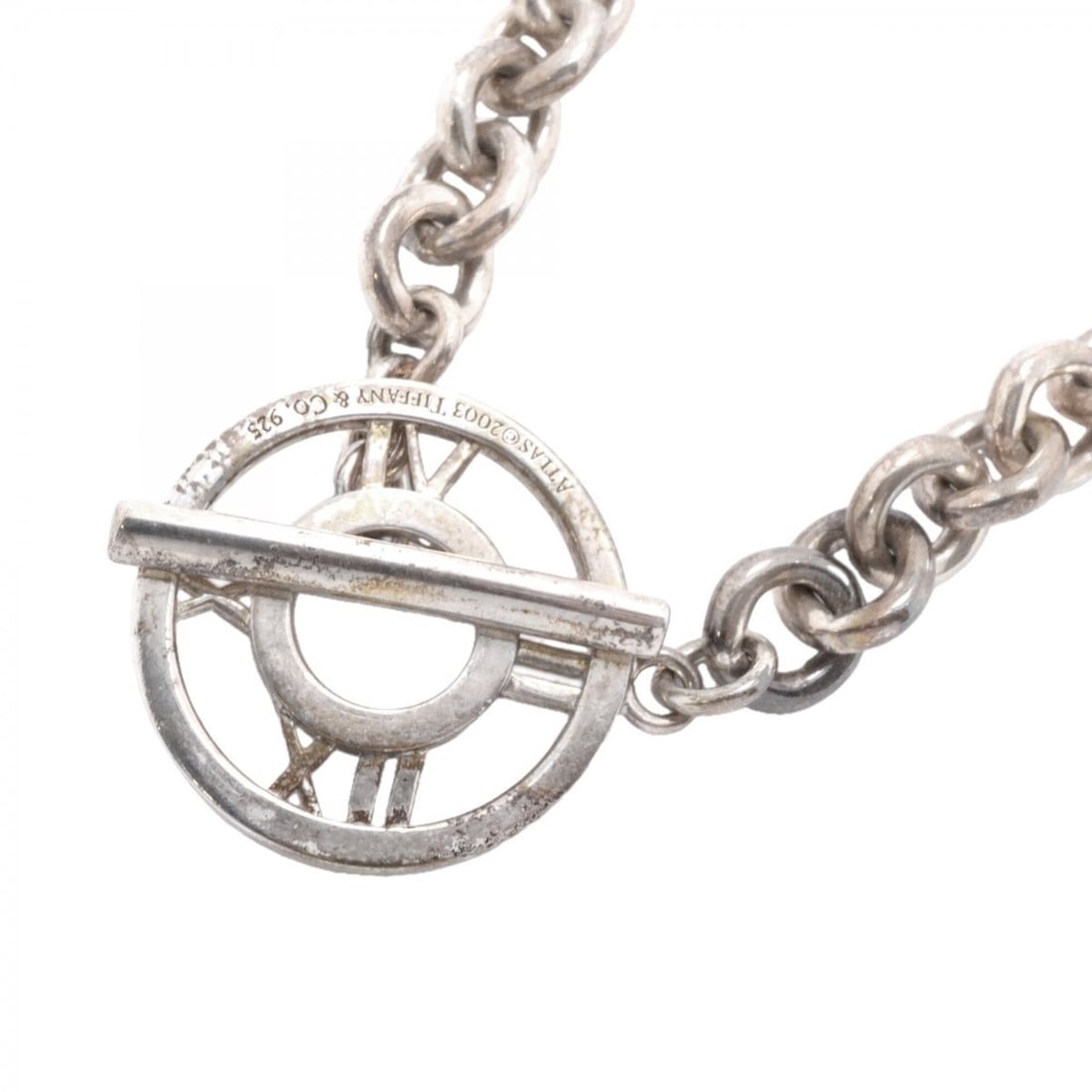 Tiffany & Co. Atlas Toggle Necklace, Sterling Silver 925, Men's/Women's, P2984572: --- Catalog ---Category: SizePendant Size: 23.4mm x 25.3mm / 0.92'' x 0.99''Neck Circumference: 43 cm / 16.92''Category: DesignGender: Men,WomenMaterial: Silver 925Necklace Type: NecklaceCategory: Gen