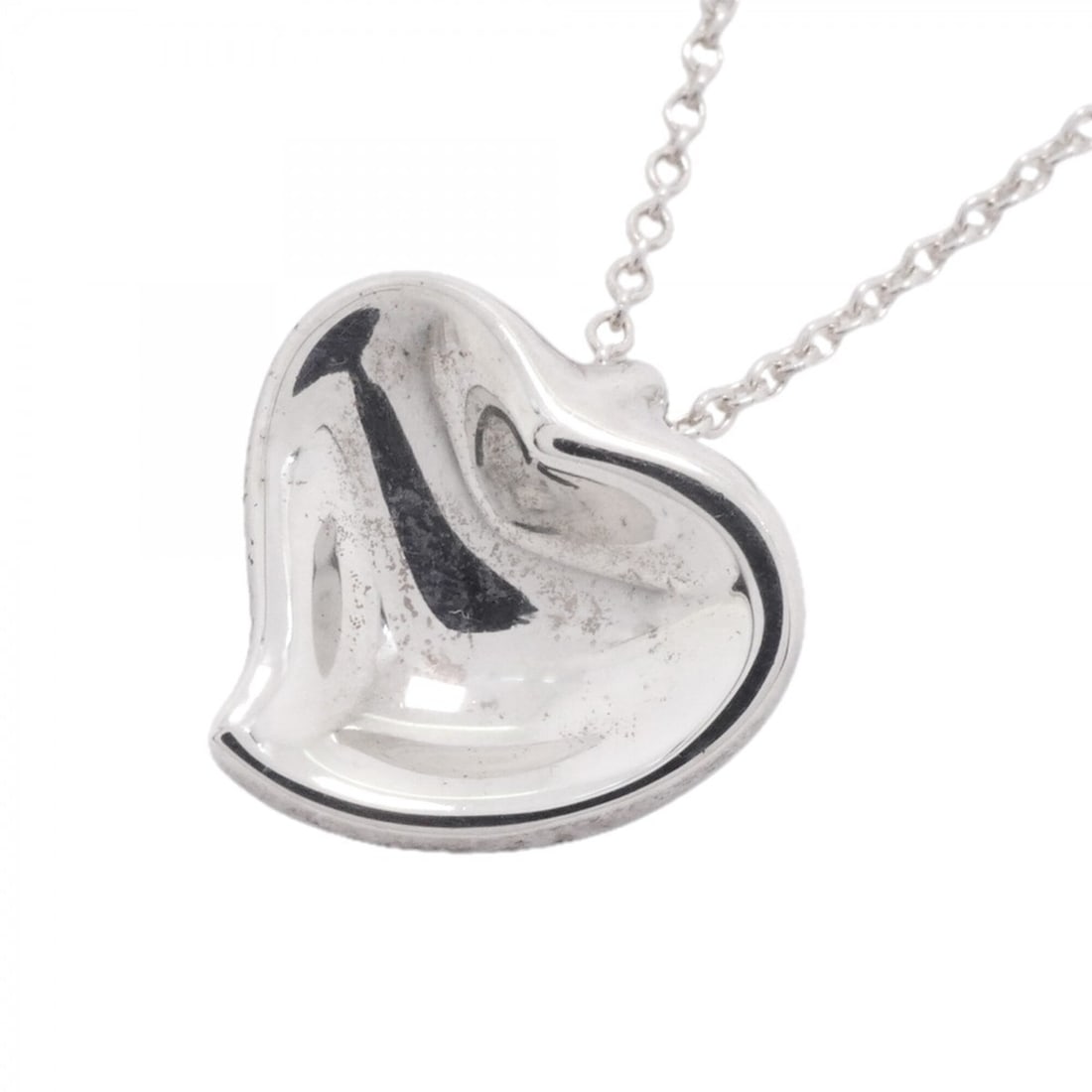 Tiffany & Co. Full Heart Necklace, Sterling Silver 925, Women's, P2867016: --- Catalog ---Category: SizePendant Size: 12.9mm x 13.4mm / 0.5'' x 0.52''Neck Circumference: 40.5 cm / 15.94''Category: DesignGender: WomenMaterial: Silver 925Necklace Type: NecklaceCategory: Genera