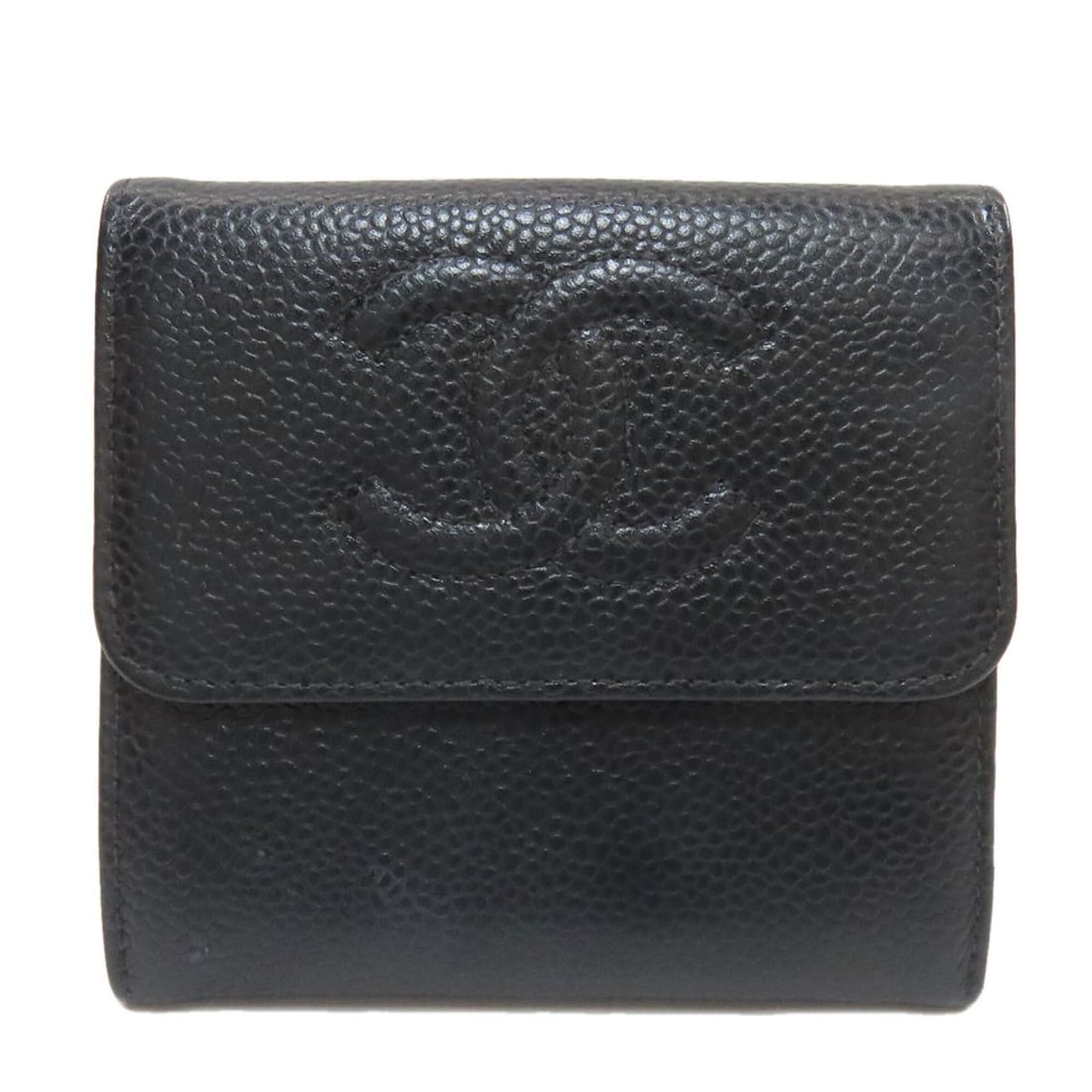 Chanel Tri-fold Wallet with Double Snap Closure, Coco Mark, Gold Hardware, Grained Calfskin, Women's: --- Catalog ---Category: SizeSize (HxWxD): 9.5cm x 10cm x 2.5cm / 3.74'' x 3.93'' x 0.98''Category: DesignType: Wallet (tri-fold)Color: BlackGender: WomenClosure: Button, Snap fastenerMaterial: Leathe