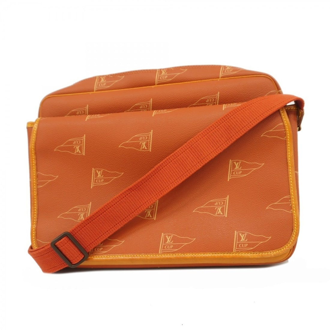 Louis Vuitton LV Cup Calvi Shoulder Bag M80028 Avocado Men's: --- Catalog ---Category: SizeSize (HxWxD): 28cm x 37cm x 16cm / 11.02'' x 14.56'' x 6.29''Category: DesignType: Shoulder bagColor: OrangeGender: MenCategory: GeneralMPN: M80028Brand: Louis Vuitton--- 