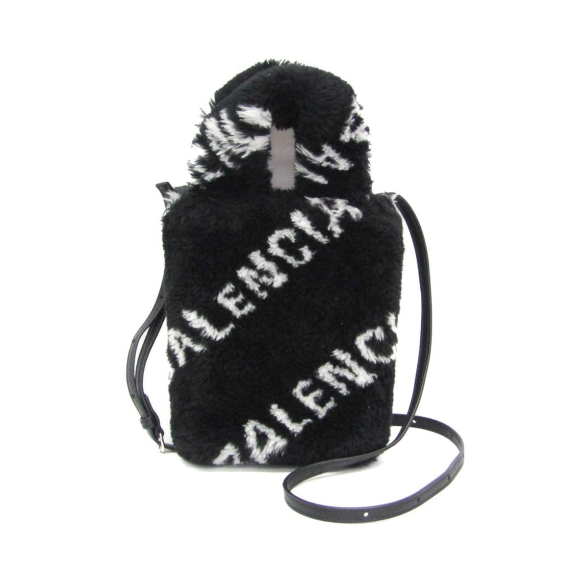 Balenciaga Everyday Phone Holder 596564 Women's Leather,Faux Fur Handbag,Shoulder Bag Black,White: --- Catalog ---Category: SizeSize (HxWxD): 18.5cm x 16cm x 5cm / 7.28'' x 6.29'' x 1.96''Strap Length: 62cm - 119cm / 24.4'' - 46.85''Handle Length: 23cm / 9.05''Category: DesignType: Handbag, Shoulde