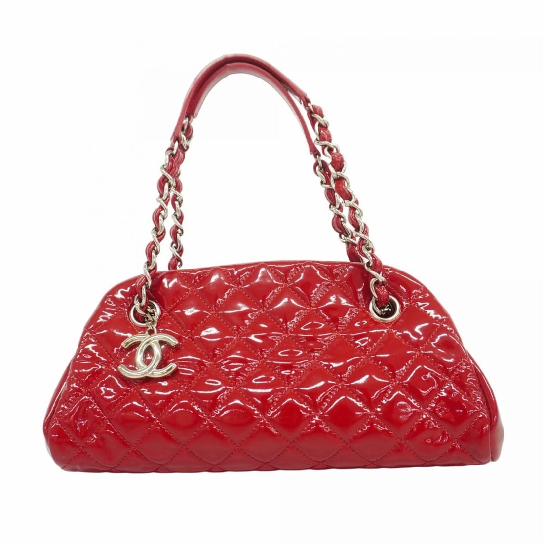 Chanel Mademoiselle Handbag, Patent Leather, Red, Women's: --- Catalog ---Category: SizeSize (HxWxD): 12.5cm x 27.5cm x 12.5cm / 4.92'' x 10.82'' x 4.92''Category: DesignType: HandbagColor: Red colorGender: WomenMaterial: Patent leather Hardware Color: Silver