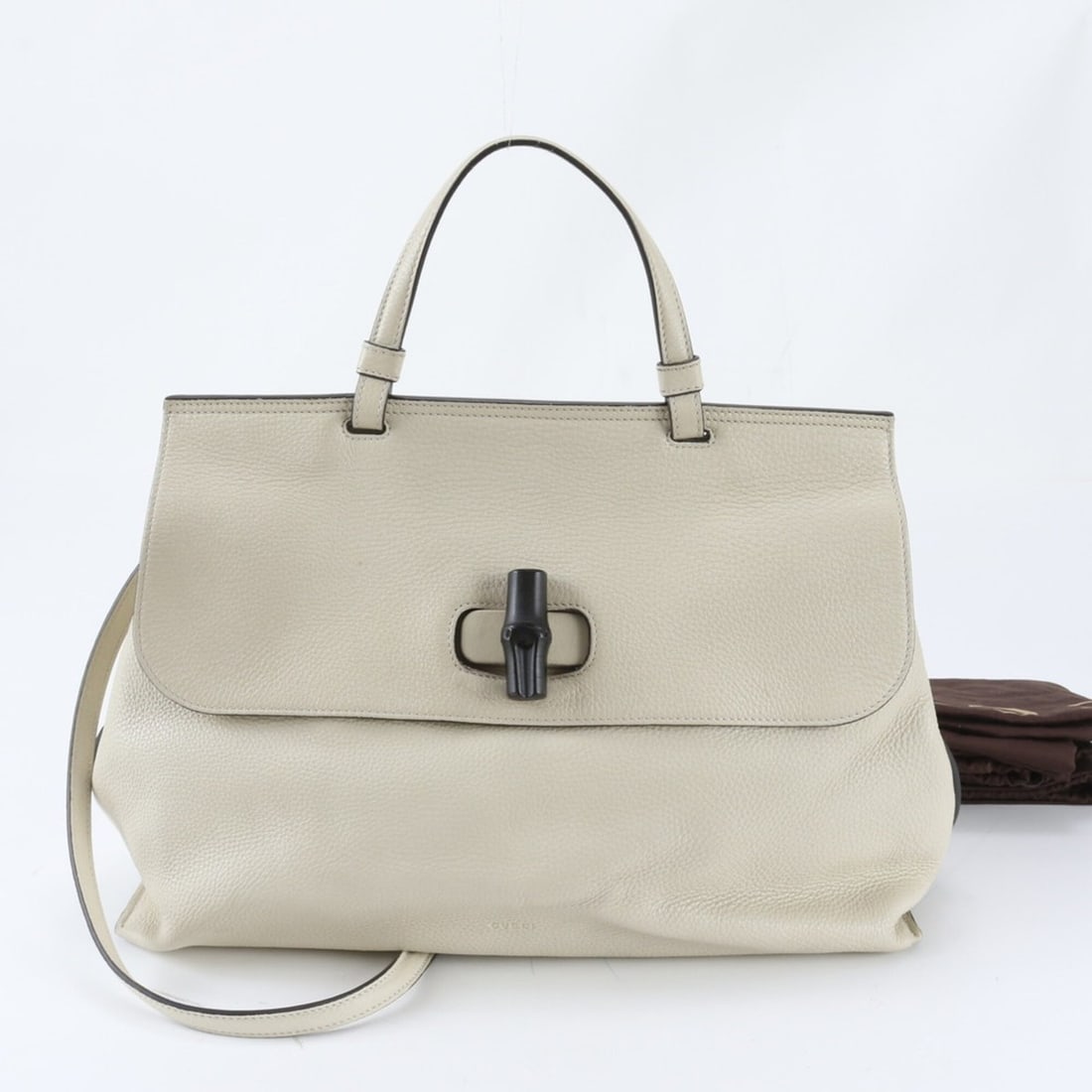 Gucci Bamboo Daily 370830 Leather 2-Way Shoulder Bag/Handbag - Brand Name Women's: --- Catalog ---Category: SizeSize (HxWxD): 28cm x 40cm x 16cm / 11.02'' x 15.74'' x 6.29''Strap Length: 108cm / 42.51''Handle Length: 33cm / 12.99''Category: DesignType: Handbag, Shoulder bagColor: Be