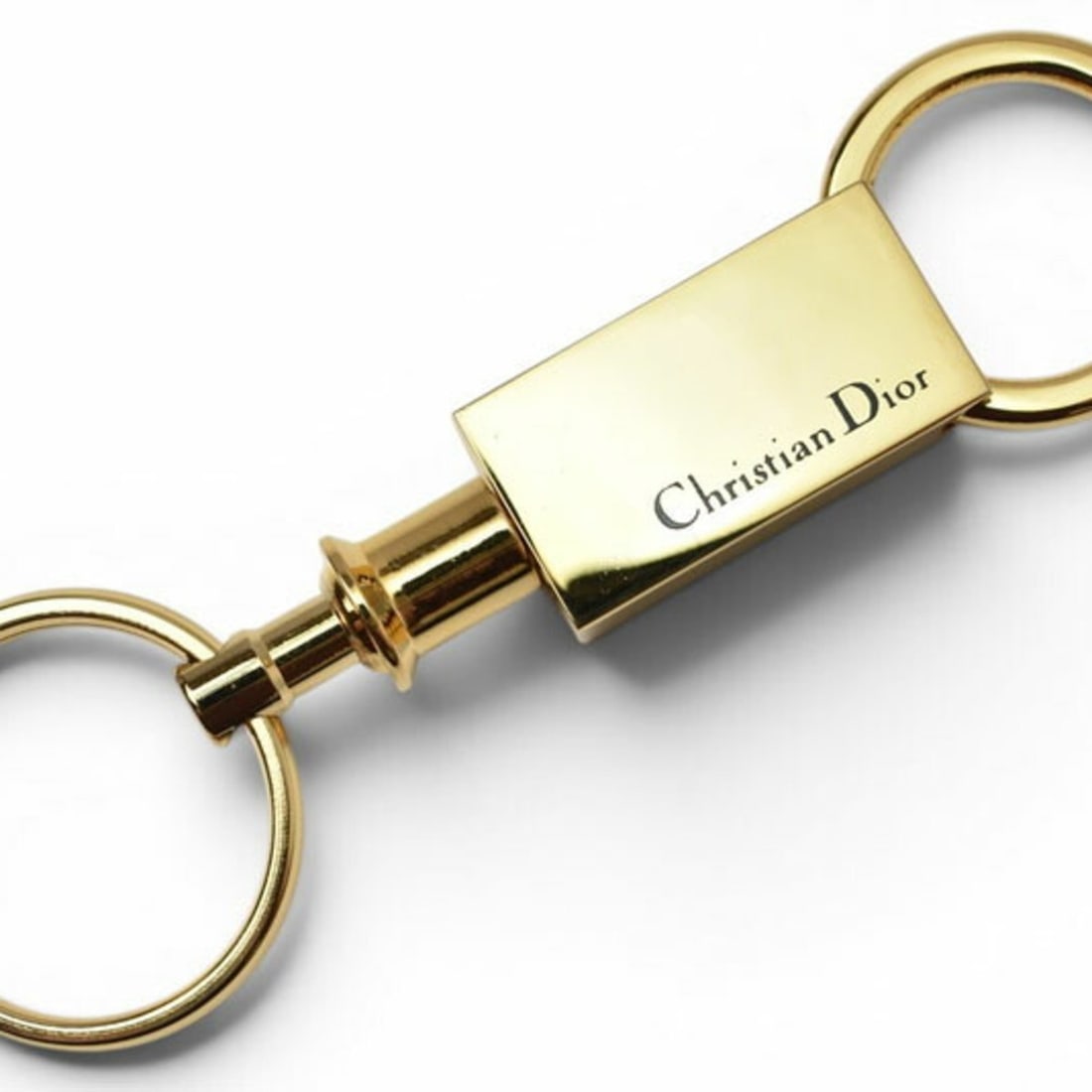 Christian Dior Keychain Bag Charm Keyring Plate Gold Men's Women's: --- Catalog ---Category: SizeChain/Strap Length: 10cm / 3.93''Category: DesignType: KeyringColor: GoldGender: WomenMaterial: Gold platingCategory: GeneralBrand: Christian Dior--- Item List ---Section: