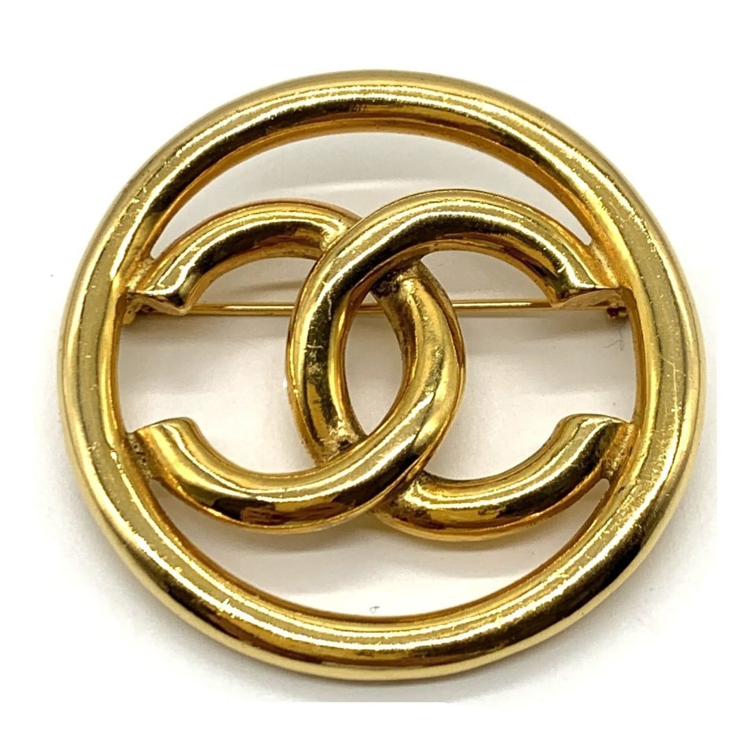 Chanel Coco Mark Pin Brooch GP Gold Tone Ladies 93P CHANEL: --- Catalog ---Category: SizeWeight: 24g / 0.84oz.Size (HxWxD): 4.5cm x 4.5cm / 1.77'' x 1.77''Category: DesignType: Pin broochFinish: Gold platedGender: WomenCategory: GeneralBrand: Chanel--- Item Li