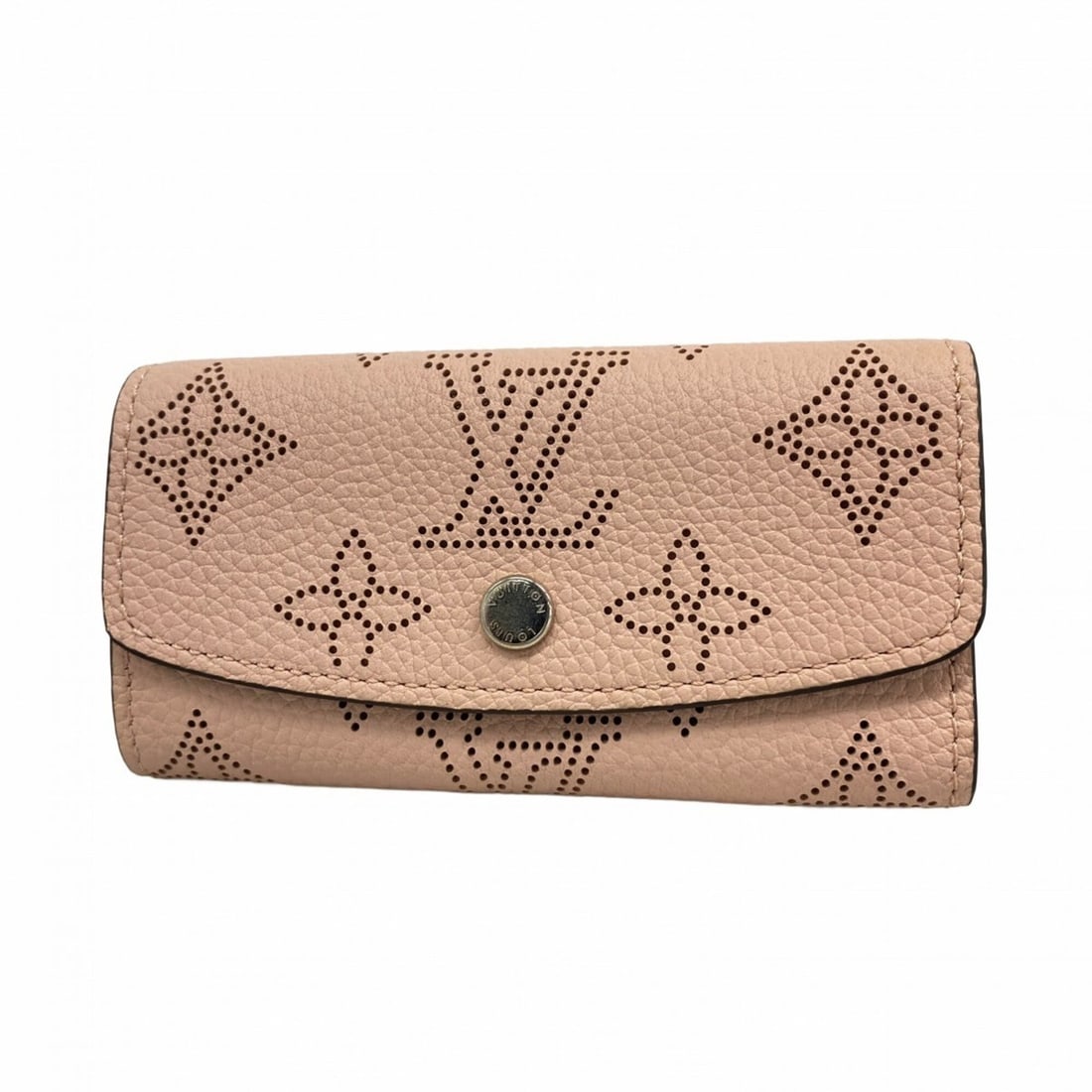 Louis Vuitton Mahina Multicles 4 Key Case M64056 Magnolia (Women's): --- Catalog ---Category: DesignType: KeycaseColor: MagnoliaGender: WomenCategory: GeneralMPN: M64056Brand: Louis VuittonCategory: Physical PropertiesSize (HxWxD): 5.5cm x 10.5cm x 2cm / 2.16'' x 4.13'
