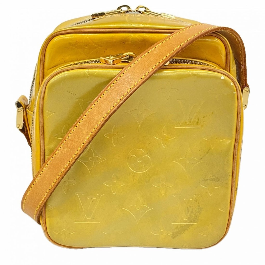 Louis Vuitton Vernis Worcester Shoulder Bag M91036 Grey Ladies: --- Catalog ---Category: SizeSize (HxWxD): 19cm x 16cm x 10cm / 7.48'' x 6.29'' x 3.93''Category: DesignType: Shoulder bagColor: GrisGender: WomenCategory: GeneralMPN: M91036Brand: Louis Vuitton--- It