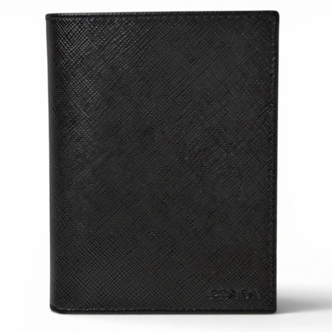 Prada Unused Wallet Outlet Men's PRADA Folding SAFFIANO Leather Black: --- Catalog ---Category: SizeSize (HxWxD): 12.5cm x 9.6cm x 2cm / 4.92'' x 3.77'' x 0.78''Category: DesignType: Wallet (bi-fold)Color: BlackGender: Men,WomenCategory: GeneralLine: SaffianoBrand: Prada