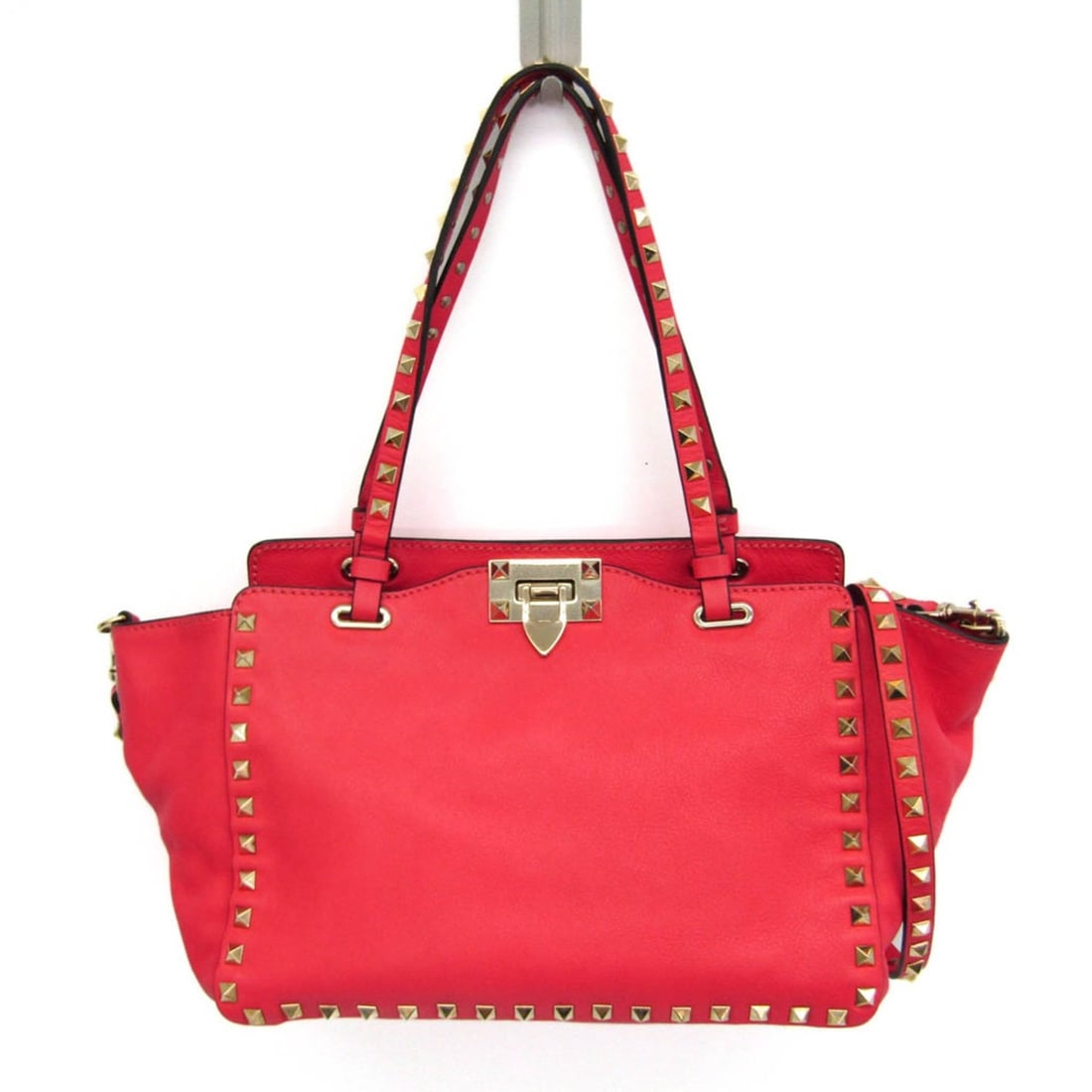 Valentino Garavani Rock Studs Women's Leather Handbag,Shoulder Bag Pink: --- Catalog ---Category: SizeSize (HxWxD): 19cm x 26cm x 10.5cm / 7.48'' x 10.23'' x 4.13''Strap Length: 101cm / 39.76''Handle Length: 49cm / 19.29''Category: DesignType: Handbag, Shoulder bagColor: P