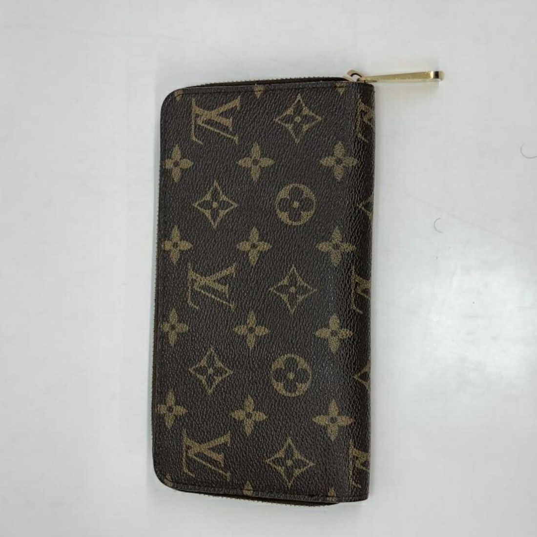 LOUIS VUITTON Zippy Wallet Monogram M42616 CA0099 (1 of 8)