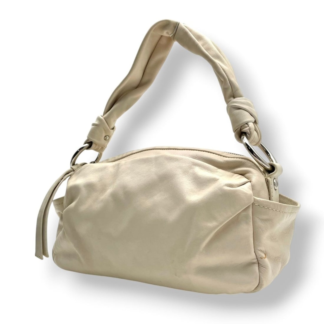 Coach Parker Shoulder Bag 13442 Leather Ivory Women's S20: --- Catalog ---Category: SizeSize (HxWxD): 19cm x 30cm x 15cm / 7.48'' x 11.81'' x 5.9''Category: DesignType: Handbag, Shoulder bagColor: IvoryGender: WomenMaterial: Leather Category: GeneralMPN: 1344