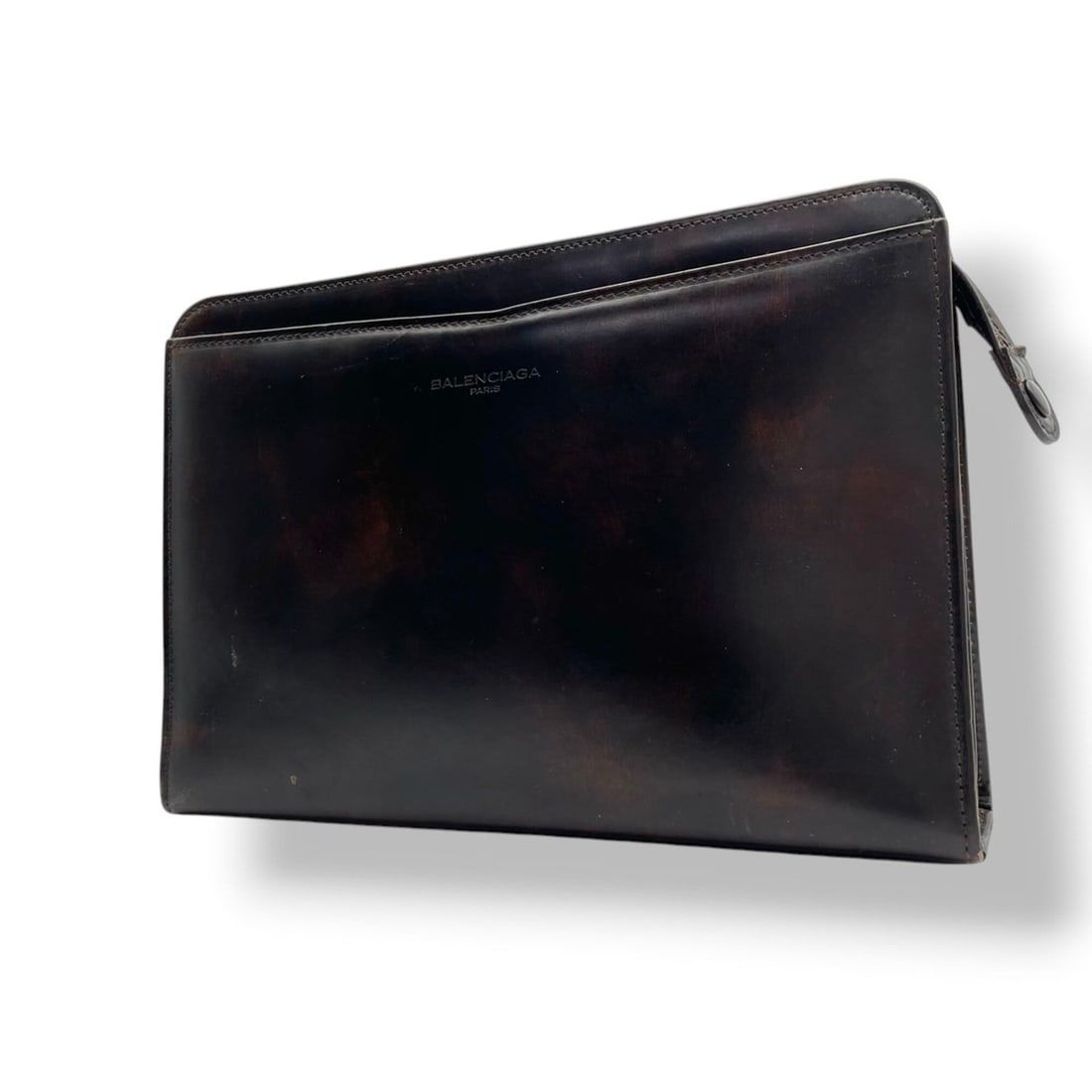 Balenciaga BALENCIAGA Clutch Bag Leather Brown Gold Hardware Men's S93: --- Catalog ---Category: SizeSize (HxWxD): 21cm x 29cm x 6cm / 8.26'' x 11.41'' x 2.36''Category: DesignType: Clutch bagColor: BrownGender: MenMaterial: Leather Category: GeneralBrand: Balenciaga--- I