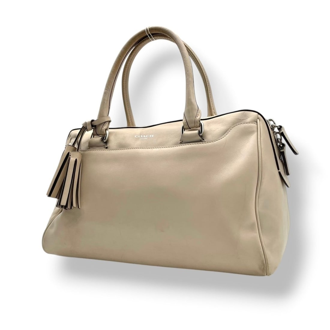 Coach Legacy Hailey Satchel Handbag, Leather, Beige, with Tassel Charm, Women's, S20: --- Catalog ---Category: SizeSize (HxWxD): 23cm x 39cm x 19cm / 9.05'' x 15.35'' x 7.48''Category: DesignType: HandbagColor: BeigeGender: WomenMaterial: Leather Category: GeneralMPN: 23574Brand: Coach