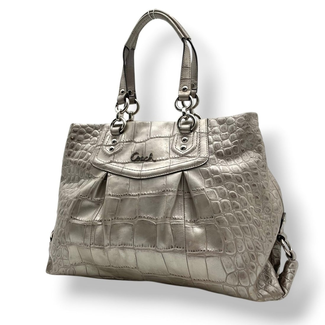 COACH Ashley Embossed Carryall Tote Bag Handbag Leather Silver Women's F20345 S20: --- Catalog ---Category: SizeSize (HxWxD): 26cm x 40cm x 13cm / 10.23'' x 15.74'' x 5.11''Category: DesignType: Handbag, Tote bagColor: SilverGender: WomenMaterial: Leather Category: GeneralMPN: F2034