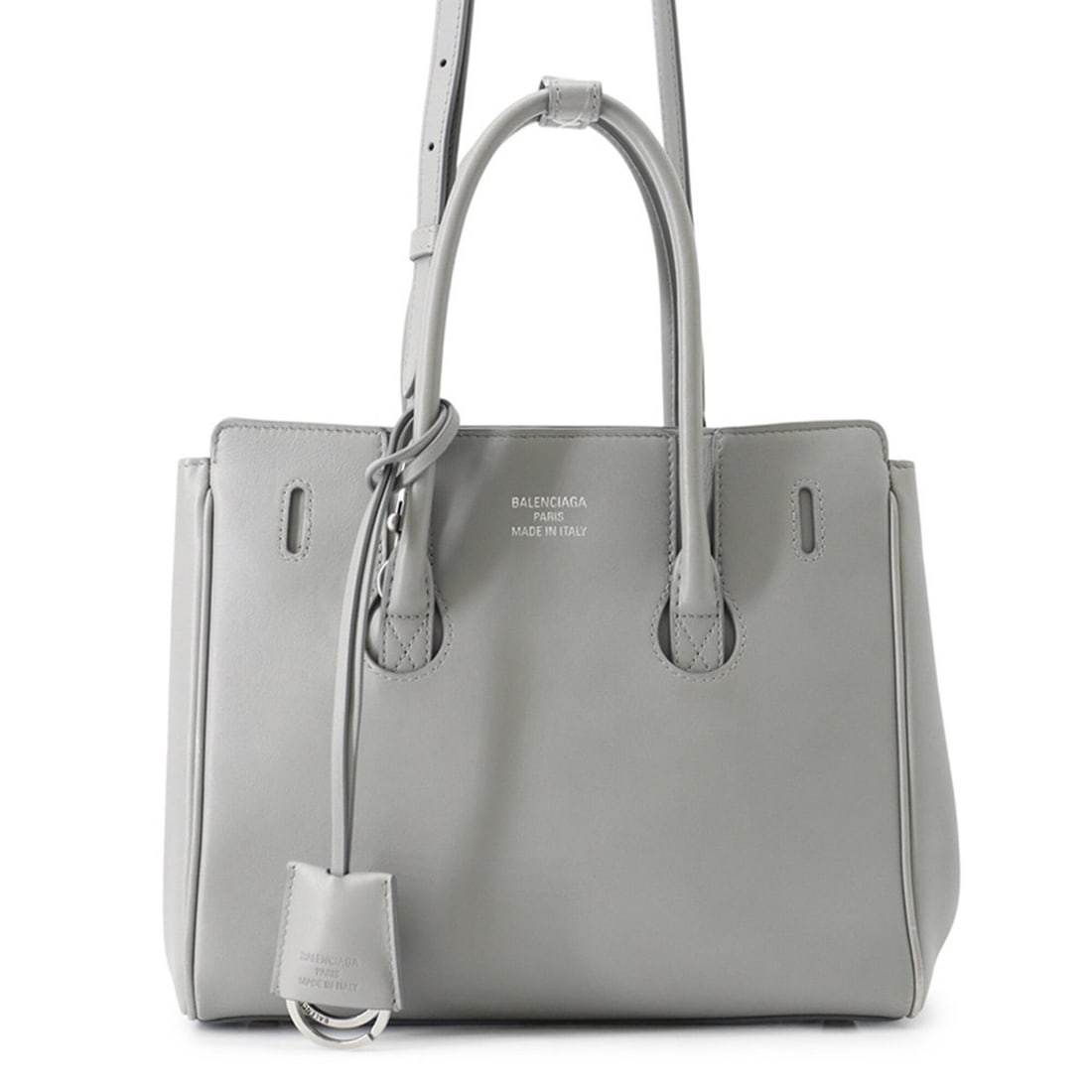 Balenciaga Hampton Mini Handbag 813362 BALENCIAGA 2-way Shoulder Bag: --- Catalog ---Category: SizeSize (HxWxD): 21cm x 25cm x 11.5cm / 8.26'' x 9.84'' x 4.52''Category: DesignType: Handbag, Shoulder bagColor: GrayGender: WomenMaterial: Leather Category: GeneralMPN: 813