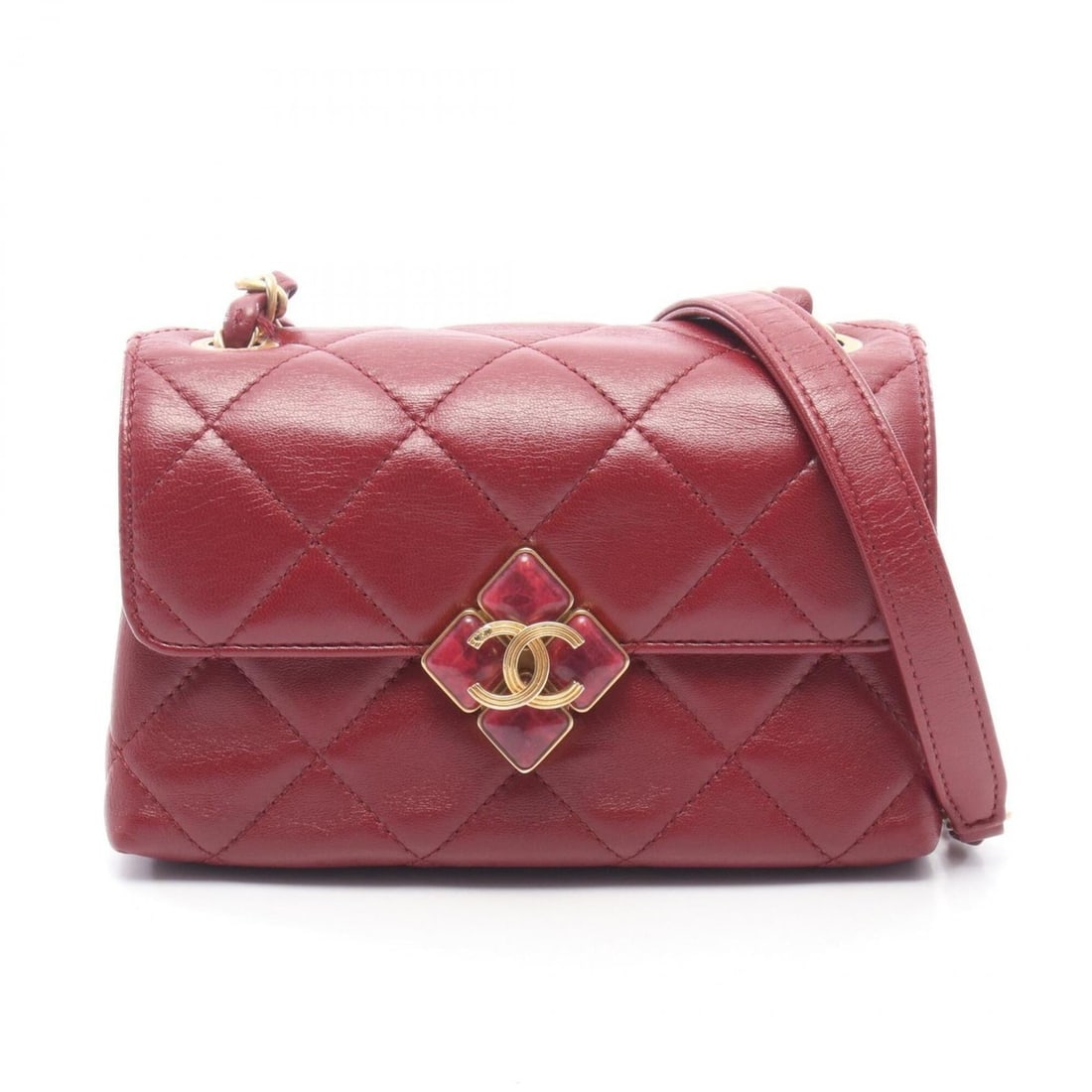 Chanel Matelassé Small Flap Shoulder Bag/Handbag, Lambskin Leather, Women's, Bordeaux Color: --- Catalog ---Category: SizeSize (HxWxD): 11cm x 18cm x 7cm / 4.33'' x 7.08'' x 2.75''Category: DesignType: Handbag, Shoulder bagColor: BordeauxGender: WomenMaterial: Leather Leather/Fur Type: Lambsk