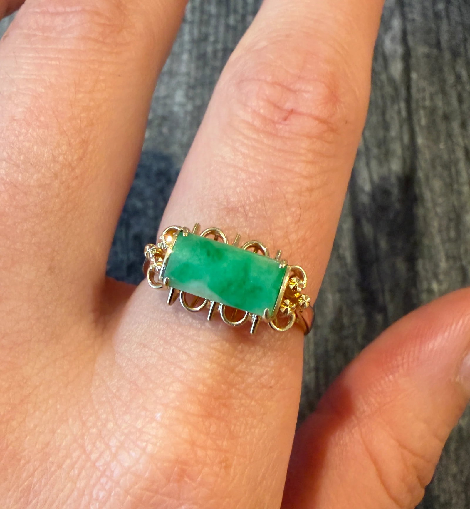 Scalloped Jade and 14K Gold Ring: Metal: 14K Yellow Gold Weight: 3.1 gramsRing Size: 8 (resizable)Condition: In good condition with some minor surface wear Follow us on Instagram @alphaomegajewelry for the latest updates from our shop