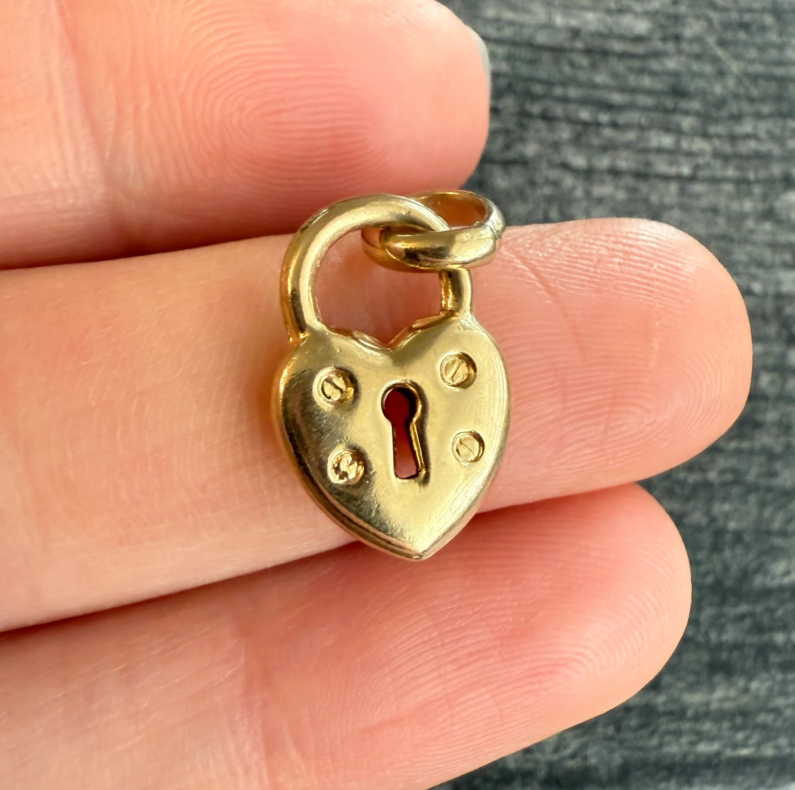 Vintage 14K Gold Puffy Heart Padlock Charm (1 of 1)