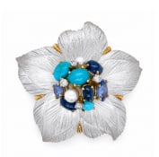 SEAMAN SCHEPPS 18K Yellow Gold Flower Brooch: Designer signed Seaman Schepps multi-dimensional floral motif brooch beautifully worked in textured 18K yellow gold.