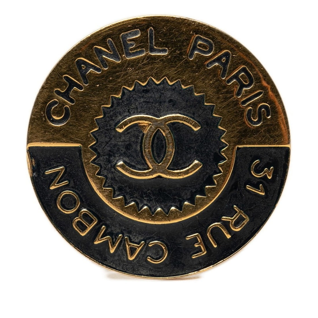 Chanel Coco Mark 31 RUE CAMBON Le Cambon Round Logo Brooch Gold Black Plated Women's CHANEL: --- Catalog ---Category: SizeSize (HxWxD): 4.03cm x 4.03cm / 1.58'' x 1.58''Category: DesignType: BroochColor: Black, GoldGender: WomenCategory: GeneralLine: CambonBrand: Chanel--- Item List ---Sectio