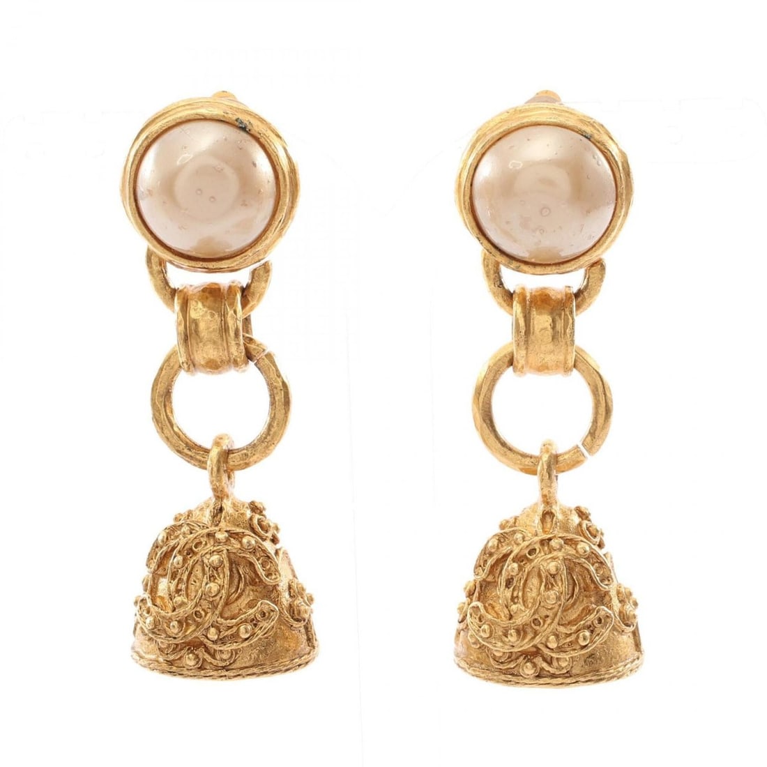 Chanel Coco Mark Bell Motif Earrings, Gold Plated (GP), Faux Pearl, Women's, Gold/White Tones: --- Catalog ---Category: SizeSize (HxWxD): 6.50mm x 2.10mm / 0.26'' x 0.08''Category: DesignType: Clip earringsColor: Gold, WhiteGender: WomenMaterial: Gold platingCategory: GeneralBrand: Chanel--- It