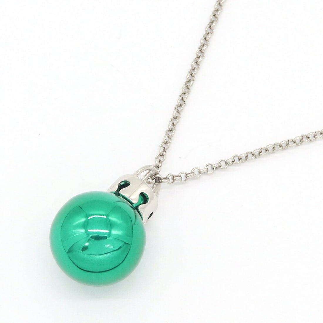 Balenciaga Necklace, Green Silver Metal Pendant, Ball Ornament, Women's/Men's, BALENCIAGA: --- Catalog ---Category: SizePendant Size: 32mm x 20mm / 1.25'' x 0.78''Neck Circumference: 42 cm / 16.53''Category: DesignColor: Green, SilverGender: Men,WomenMaterial: MetalPendant Type: PendantNeck