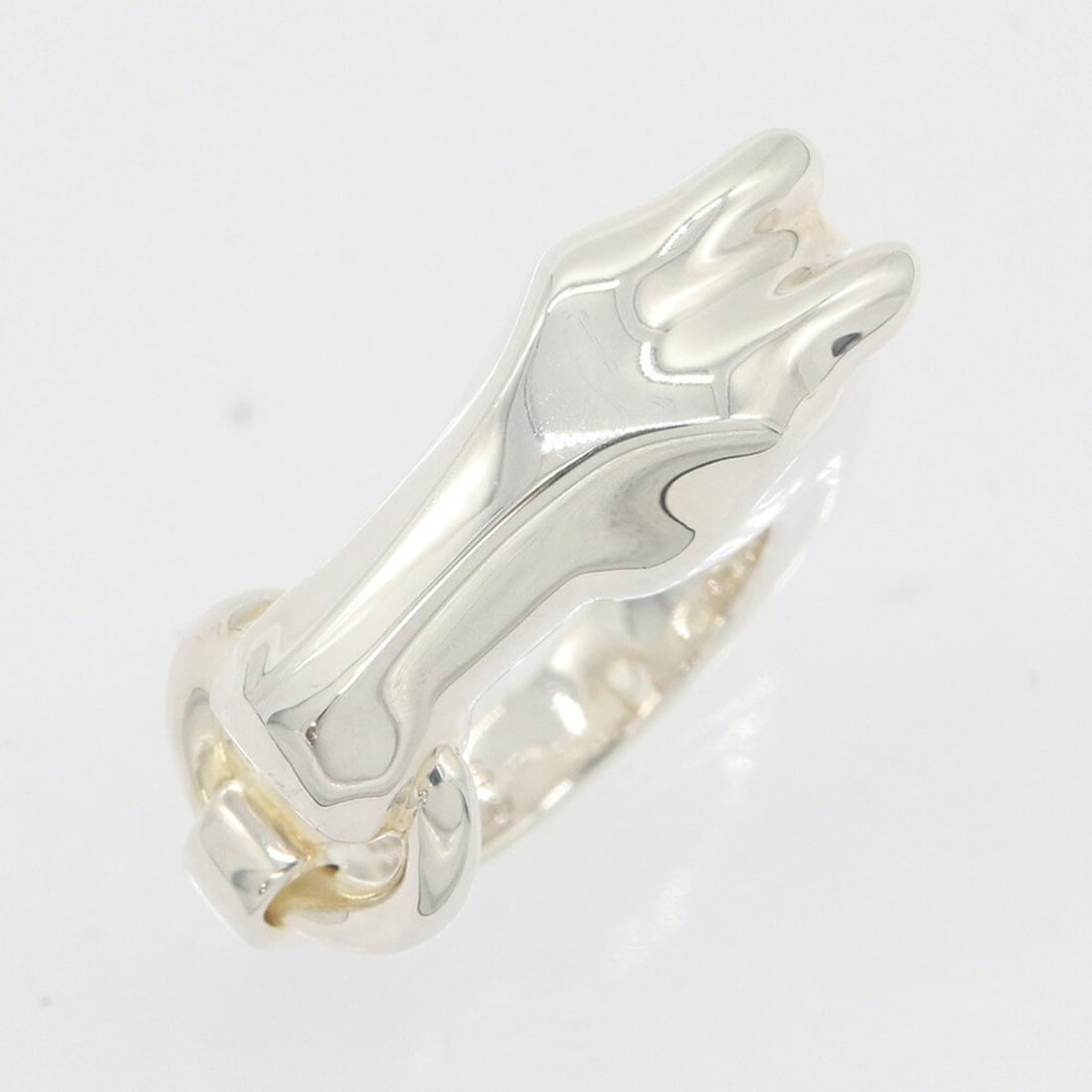 Hermes Gallop Ring, PM H113603B, Sterling Silver 925, Size 49, Horse Design, Women's HERMES: --- Catalog ---Category: SizeUS Size: 5Brand Size: 49Category: DesignType: Band ringGender: WomenMaterial: Sterling silver 925Category: GeneralBrand: HermesCountry of Origin: Italy--- Item List ---Sec