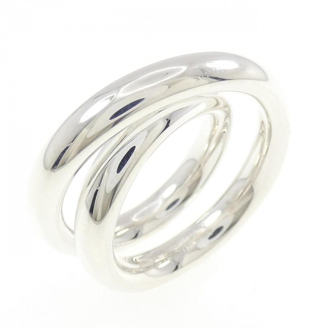 Hermes Vertige Ring: --- Catalog ---Category: SizeJP Size: 12US Size: 6.5Category: DesignType: Band ringColor: SilverGender: WomenMaterial: Silver 925Category: GeneralMPN: H104261BBrand: Hermes--- Item List ---Section: