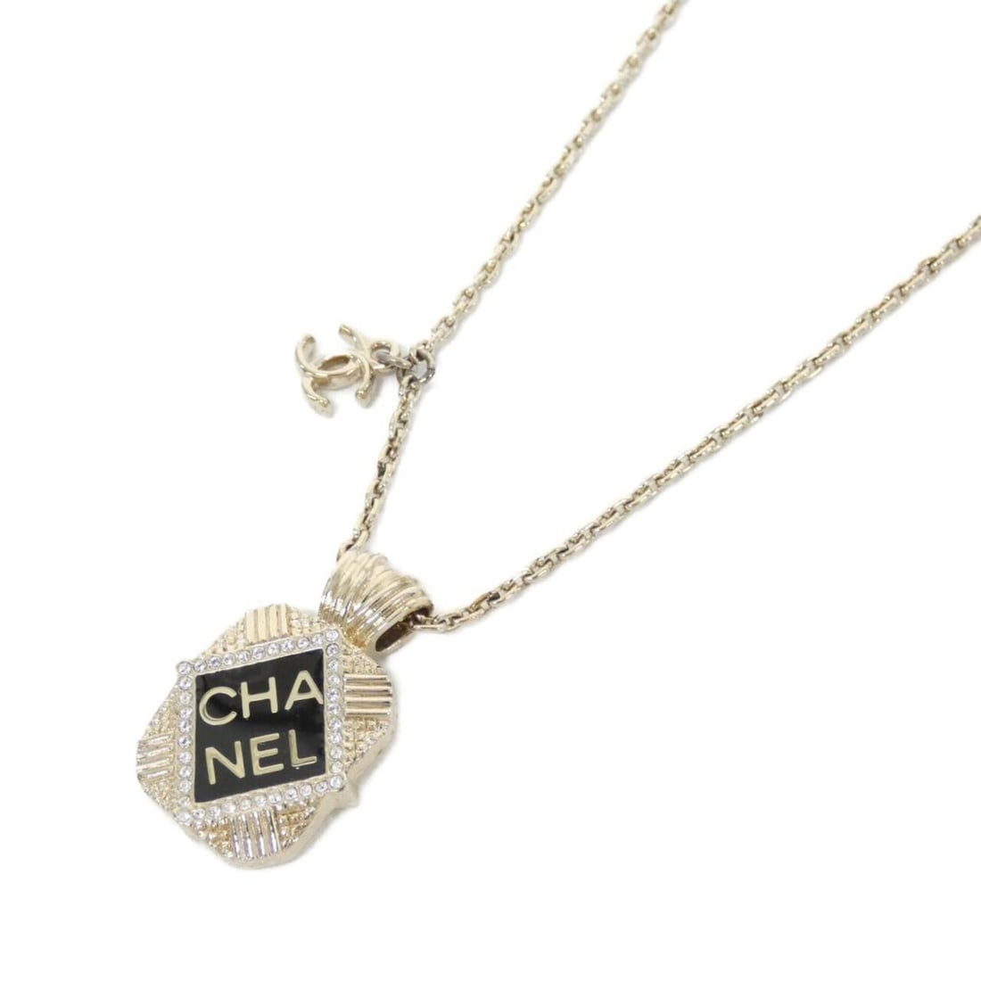 Chanel necklace (1 of 10)