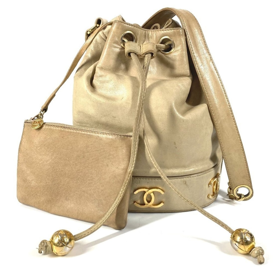 CHANEL Vintage Triple Coco CC Logo Drawstring Bag, Crossbody Handbag, Shoulder Bag with Pouch,: --- Catalog ---Category: SizeSize (HxWxD): 23cm x 20cm x 15cm / 9.05'' x 7.87'' x 5.9''Category: DesignType: Handbag, Pouch, Shoulder bagColor: BeigeGender: Men,WomenMaterial: Leather Category: